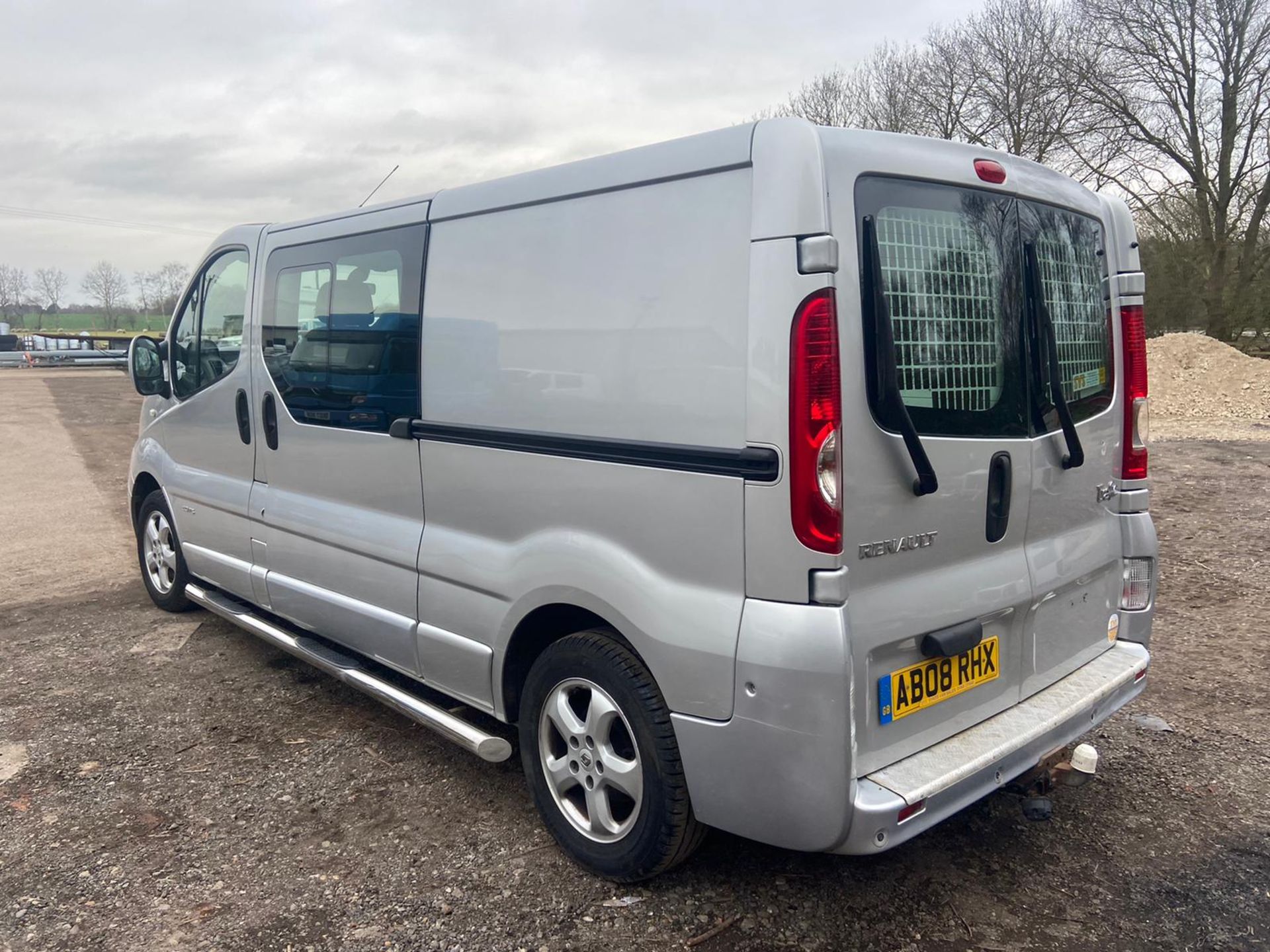 2008/08 REG RENAULT TRAFIC LL29+ DCI 115 2.0 DIESEL SILVER PANEL VAN, SHOWING 2 FORMER KEEPERS - Image 5 of 12