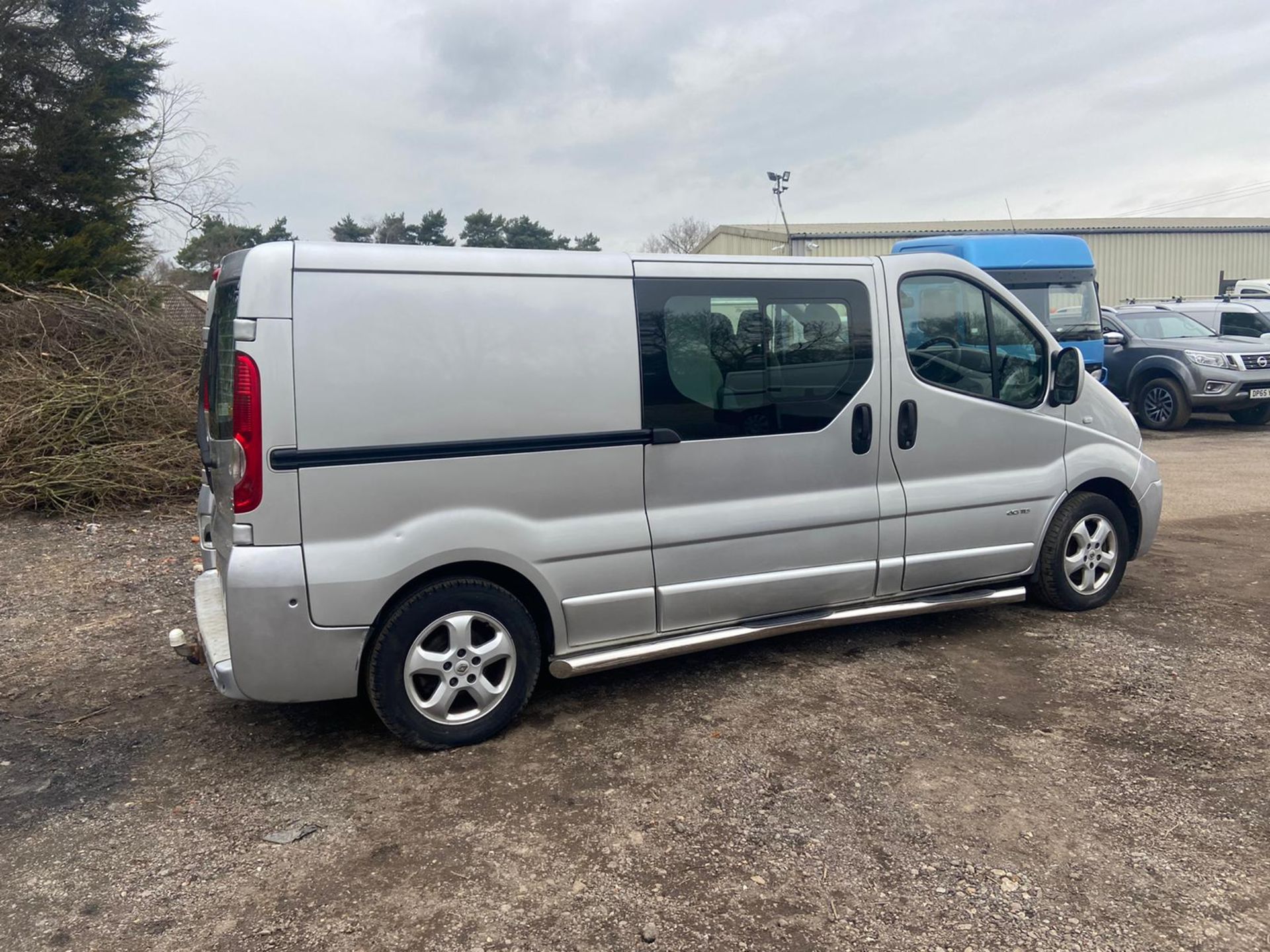 2008/08 REG RENAULT TRAFIC LL29+ DCI 115 2.0 DIESEL SILVER PANEL VAN, SHOWING 2 FORMER KEEPERS - Image 8 of 12