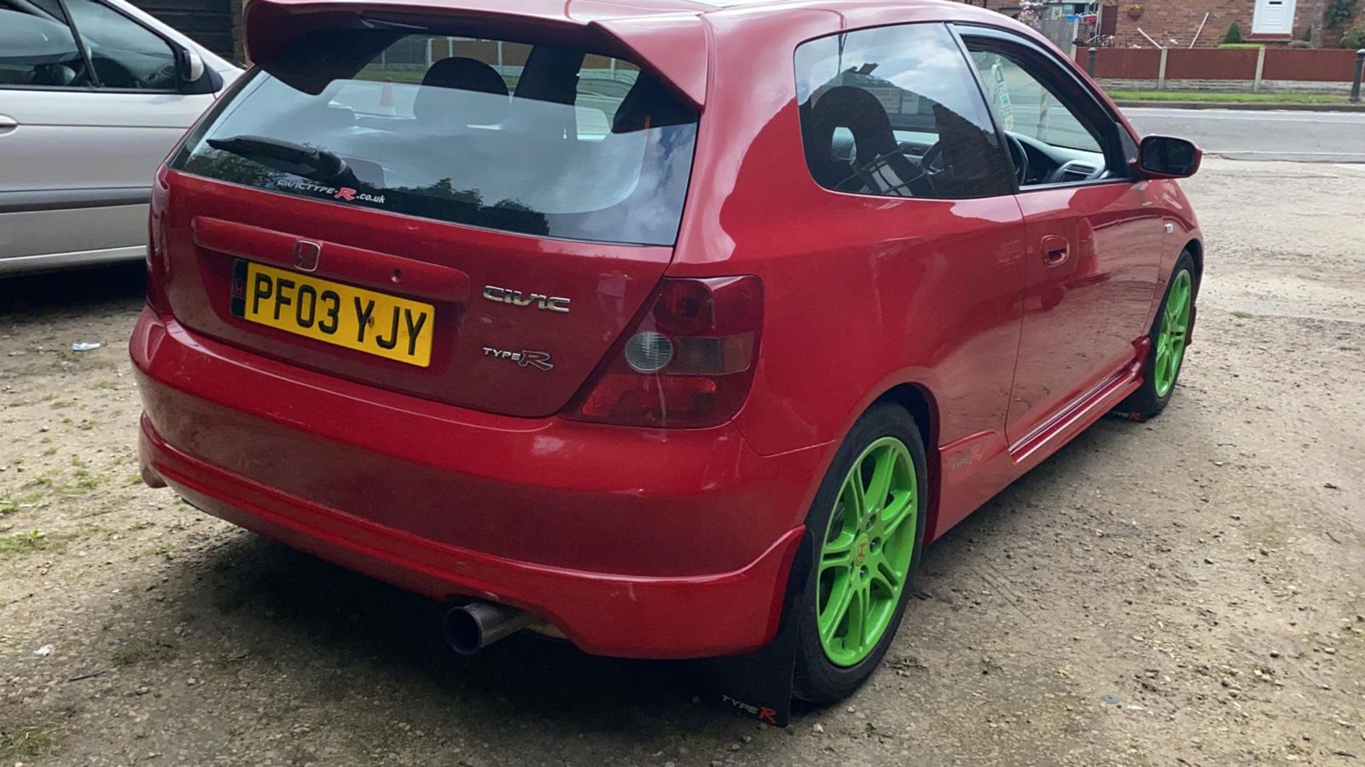 2003/03 REG HONDA CIVIC TYPE-R 2.0 PETROL RED 3 DOOR HATCHBACK *NO VAT* - Image 6 of 11