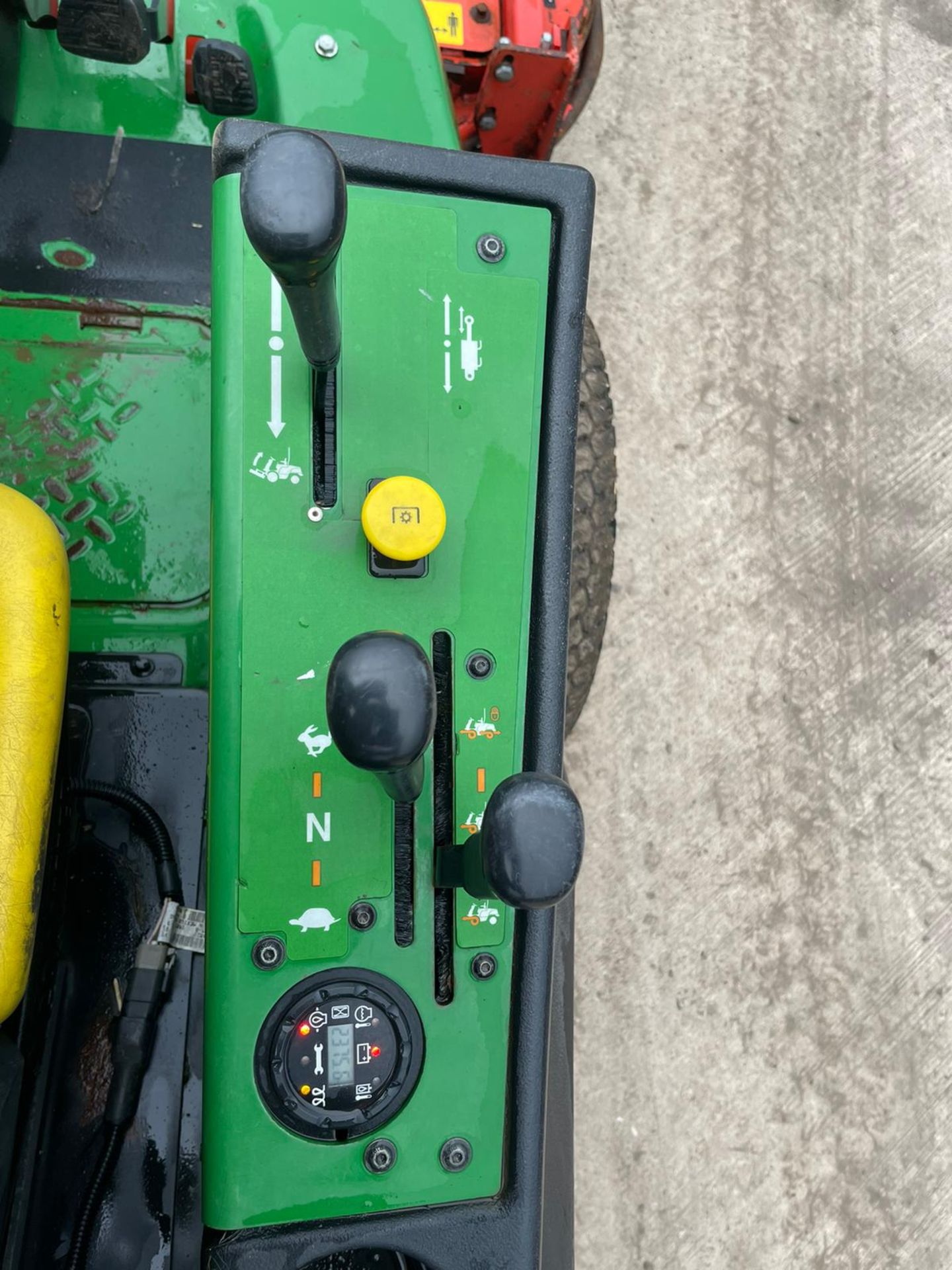 2016 John Deere 1580 Outfront Mower Runs Drives And Cuts Low 2375 Hours *PLUS VAT* - Image 7 of 7