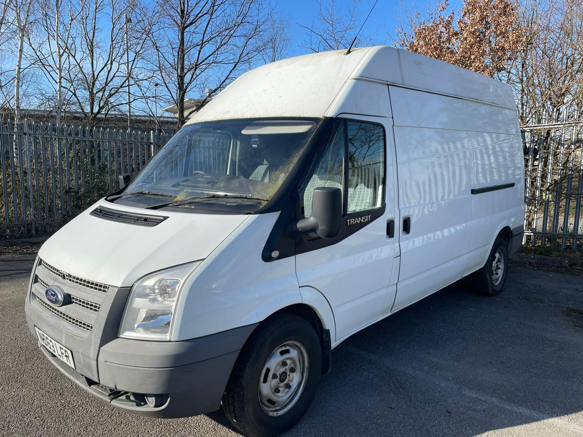 2013/63 REG FORD TRANSIT 100 T350 RWD 2.2 DIESEL WHITE PANEL VAN, SHOWING 1 FORMER KEEPER *PLUS VAT* - Image 3 of 9