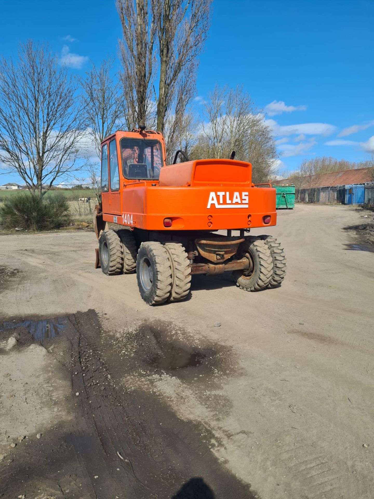 Atlas Rubber tyre excavator 16 ton 4 Cylinder deutz engine with front blad 10426 hours 4wd year 1993 - Image 2 of 14
