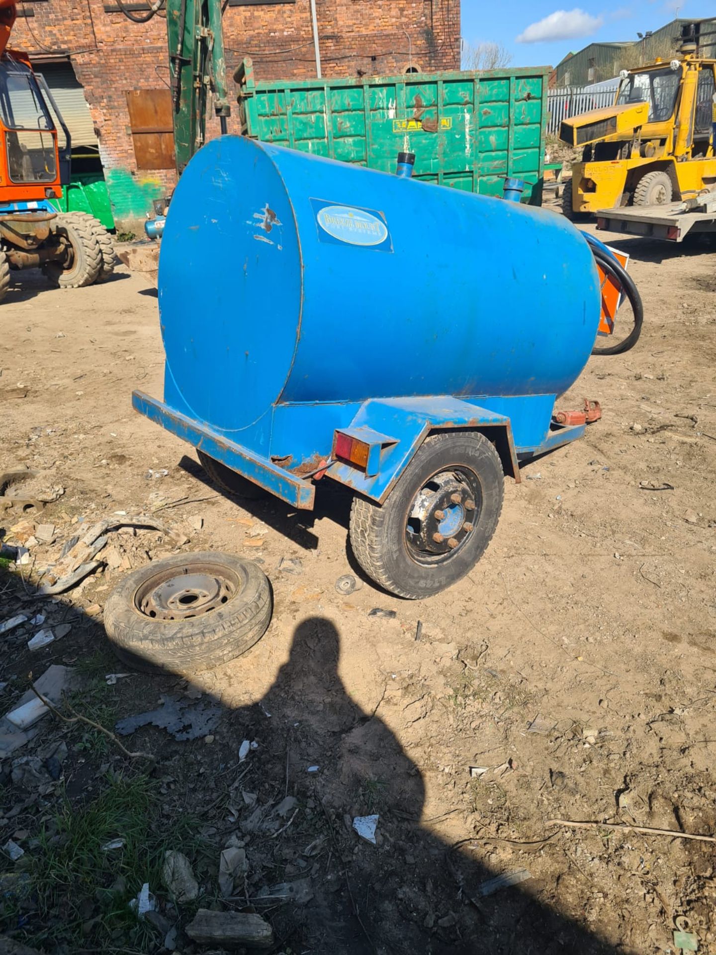 1000 LITRE FUEL BOWSER TRAILER *PLUS VAT* - Image 3 of 4