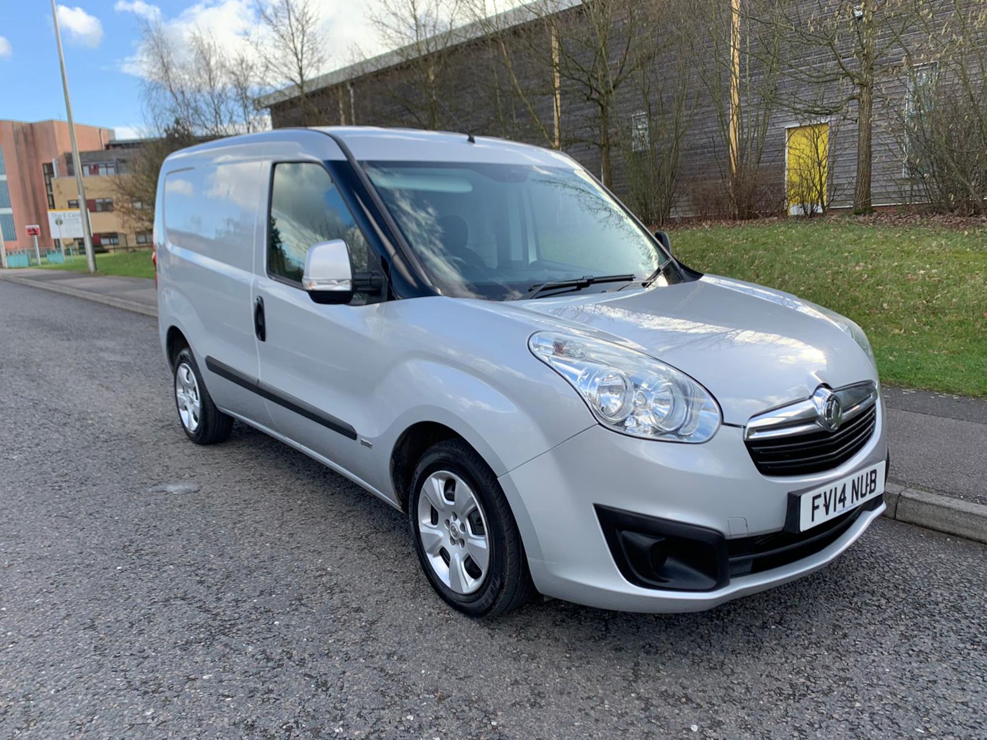 2014/14 REG VAUXHALL COMBO 2000 L1H1 CDTI S/S SPORT 1.25 DIESEL PANEL VAN, SHOWING 2 FORMER KEEPERS