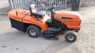 2006 HUSQVARNA CT151 PETROL WORKING ORDER, COMES WITH GRASS BOX *NO VAT*