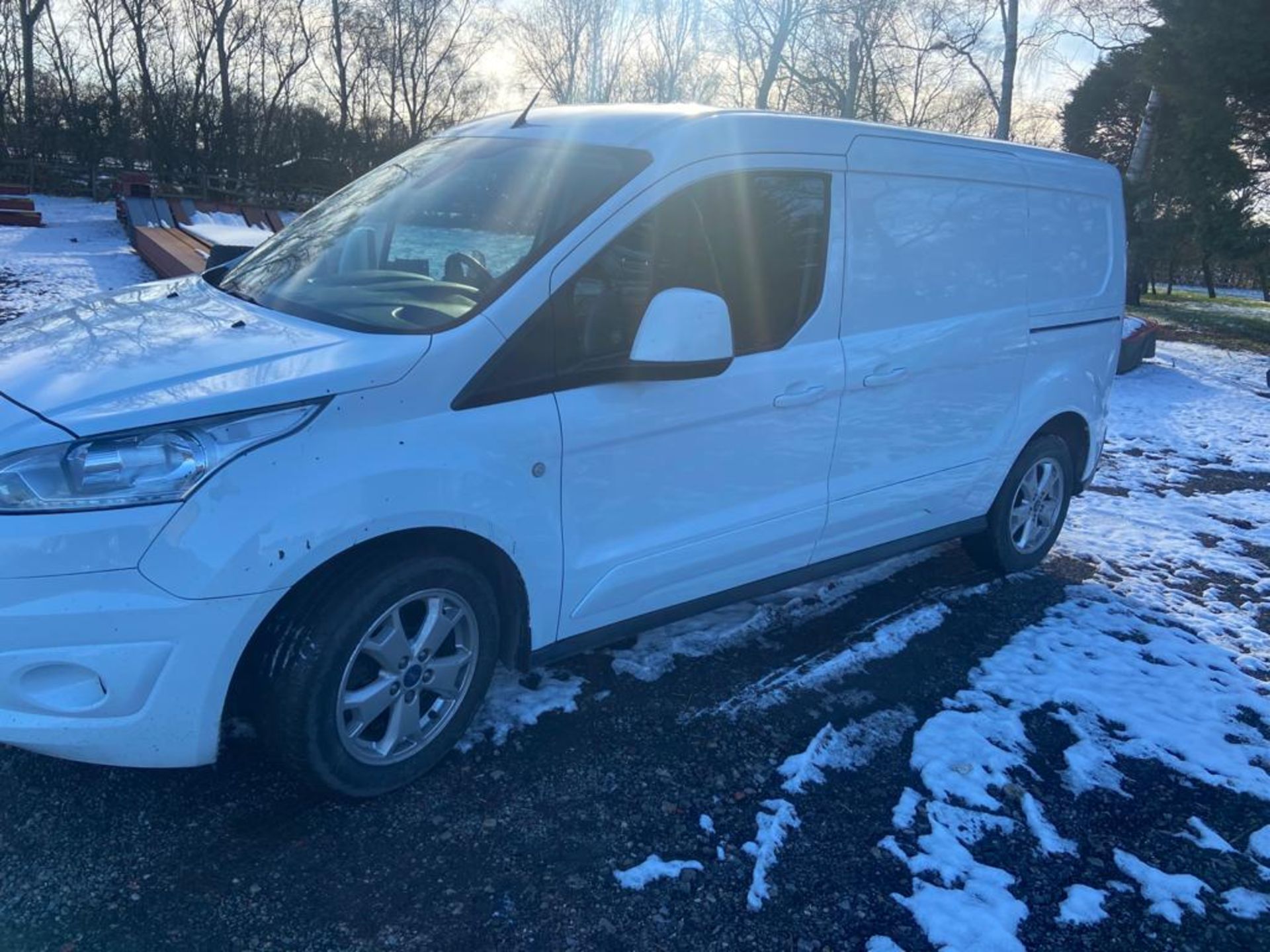 2016/16 REG FORD TRANSIT CONNECT 240 LIMITED 1.5 DIESEL LWB PANEL VAN, SHOWING 2 FORMER KEEPERS - Image 3 of 12