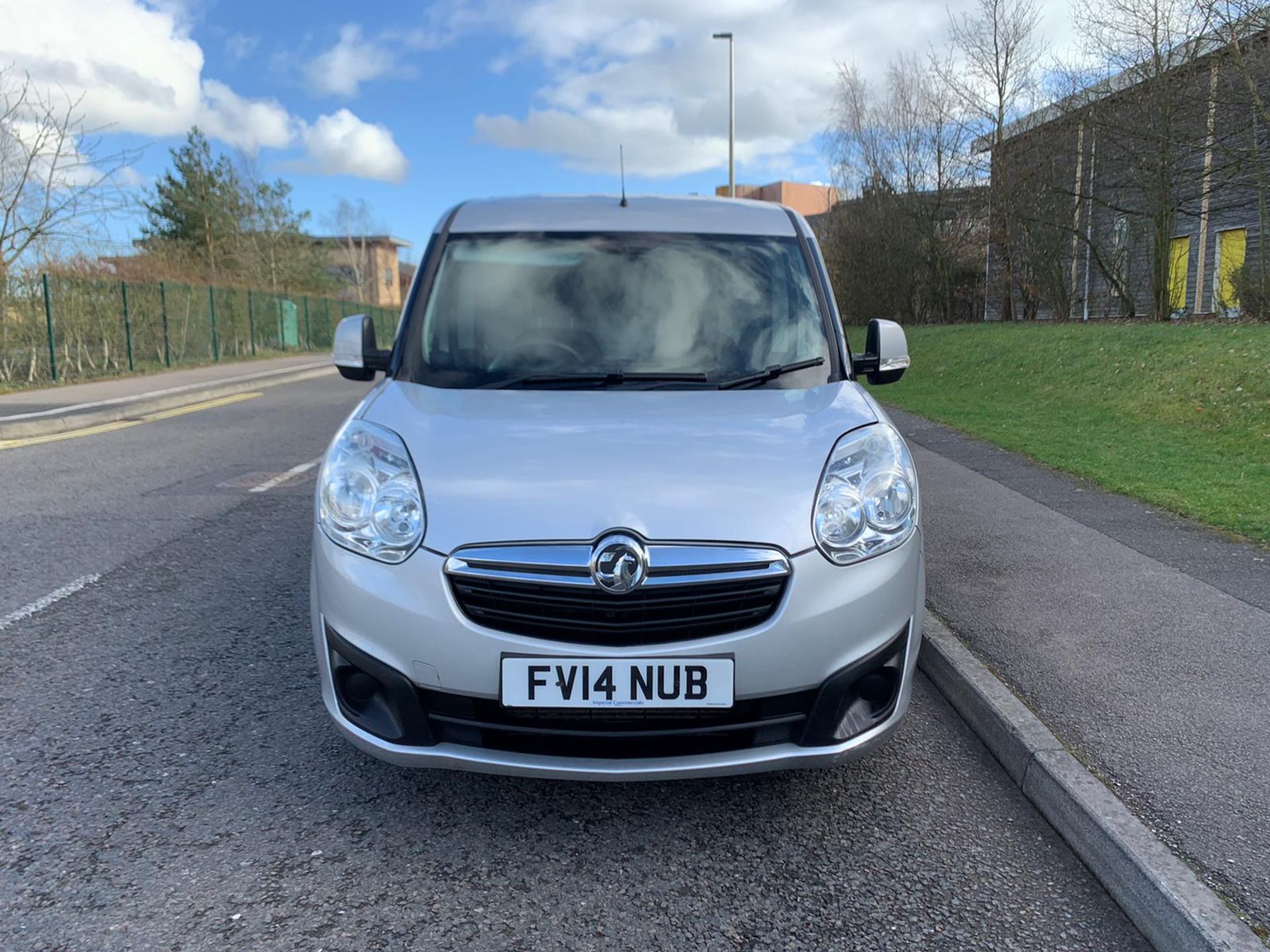 2014/14 REG VAUXHALL COMBO 2000 L1H1 CDTI S/S SPORT 1.25 DIESEL PANEL VAN, SHOWING 2 FORMER KEEPERS - Image 2 of 16