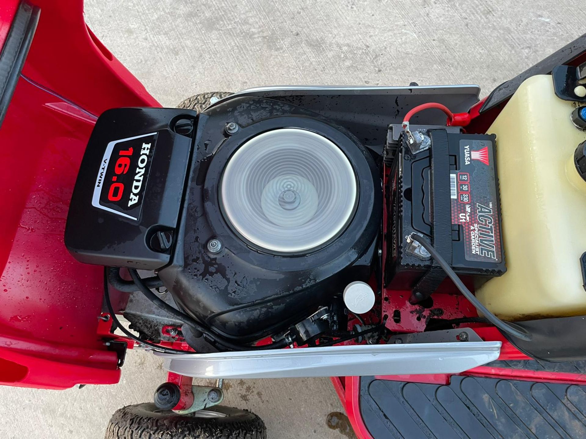 Countax C600H Ride On Mower, Runs Drives And Cuts - NO VAT - Image 8 of 9