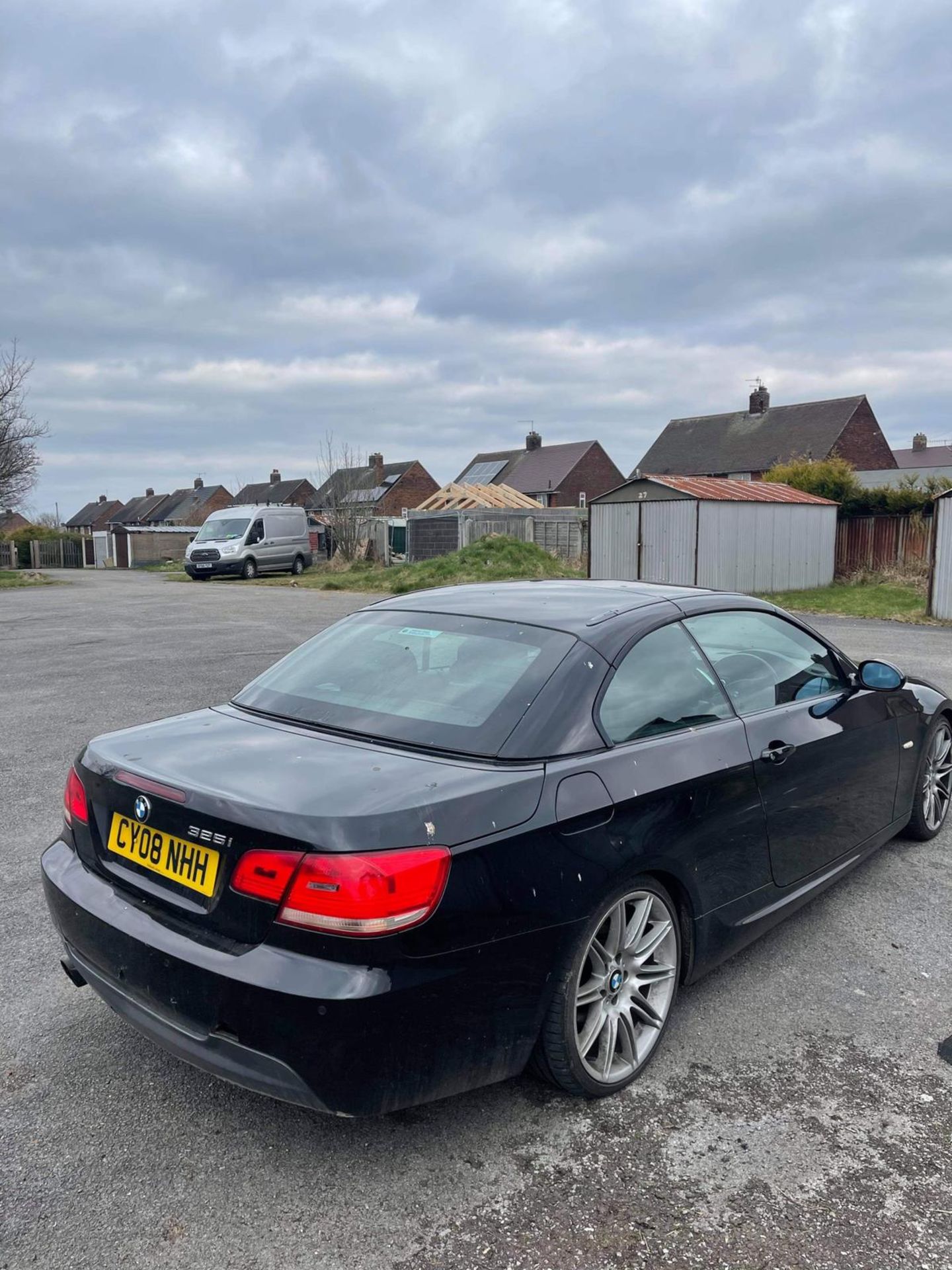 2008 BMW 3251 M SPORT CONVERTIBLE, 3.0 ENGINE, BLACK, MANUAL PETROL, CATEGORY N VDI CHECKED, NO VAT - Image 4 of 11