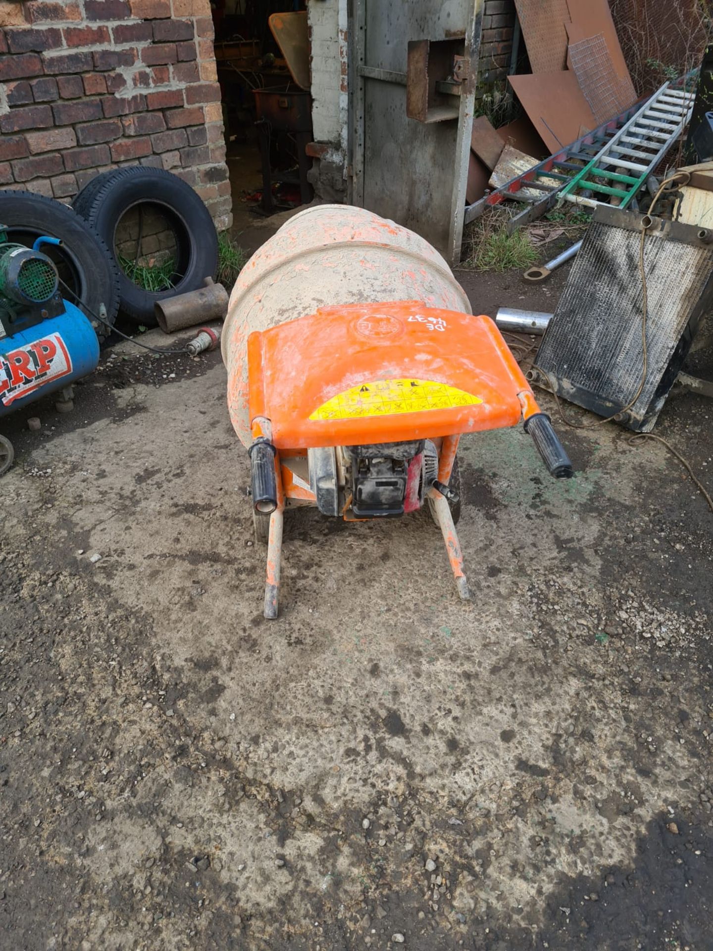 BELLE CEMENT MIXER 2009, WORKING ORDER *NO VAT* - Image 2 of 4