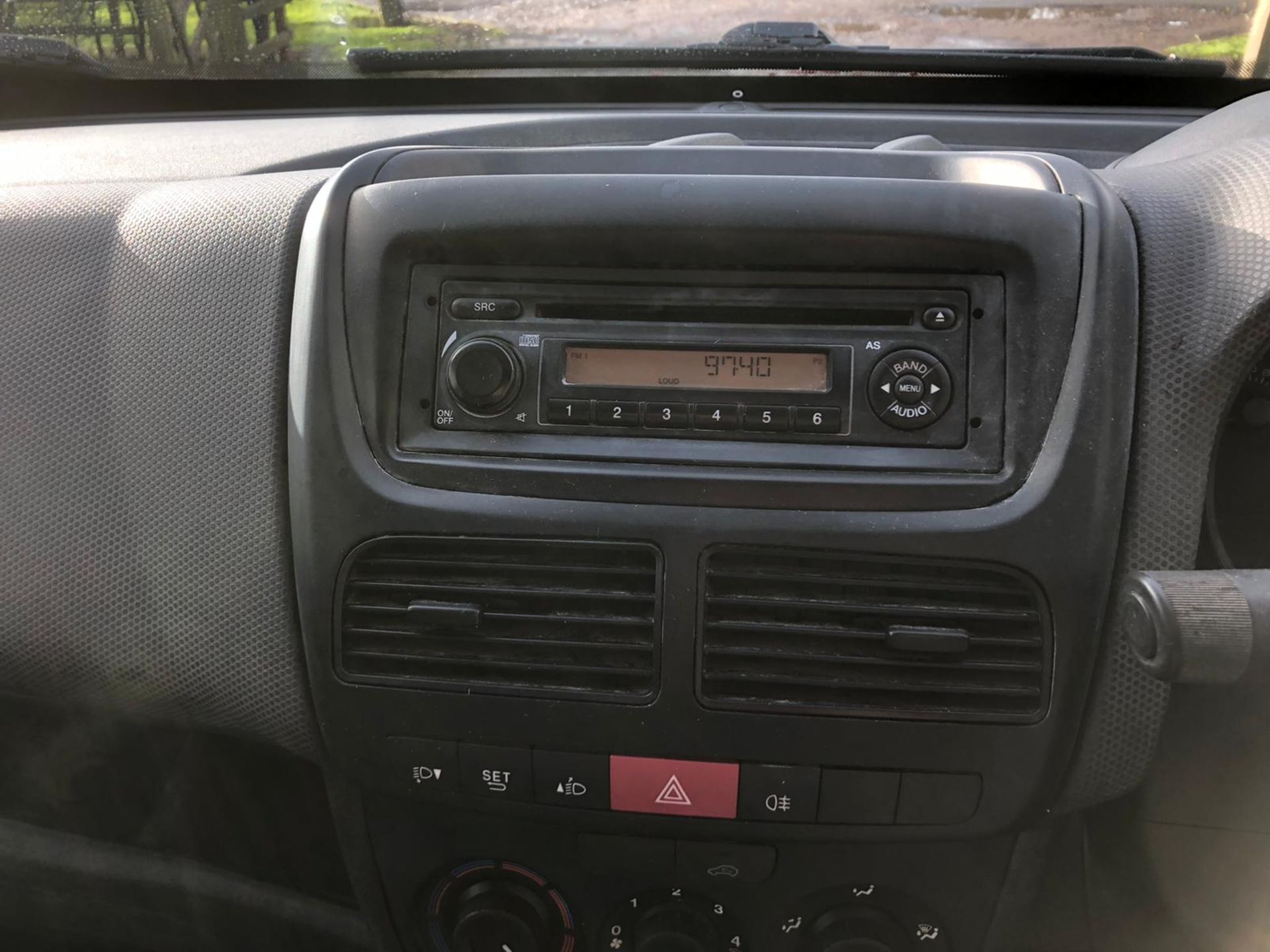 2014/14 REG FIAT DOBLO 16V MULTIJET 1.25 DIESEL RED PANEL VAN, SHOWING 0 FORMER KEEPERS *PLUS VAT* - Image 10 of 12