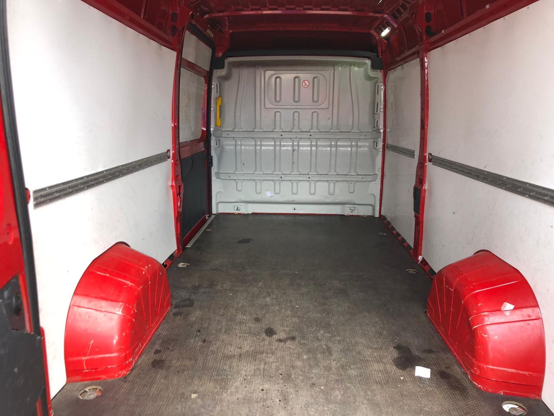 2014/63 REG PEUGEOT BOXER 333 L3H2 HDI 2.2 DIESEL RED PANEL VAN, SHOWING 0 FORMER KEEPERS *PLUS VAT* - Image 7 of 12