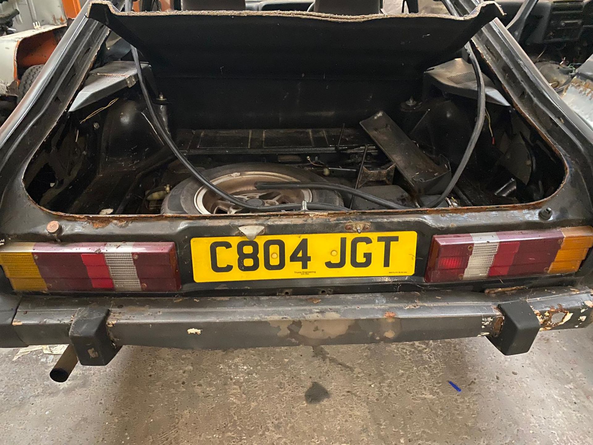 1986/C REG FORD CAPRI LASER AUTO 2.0 PETROL BLACK 3 DOOR *NO VAT* - Image 6 of 32