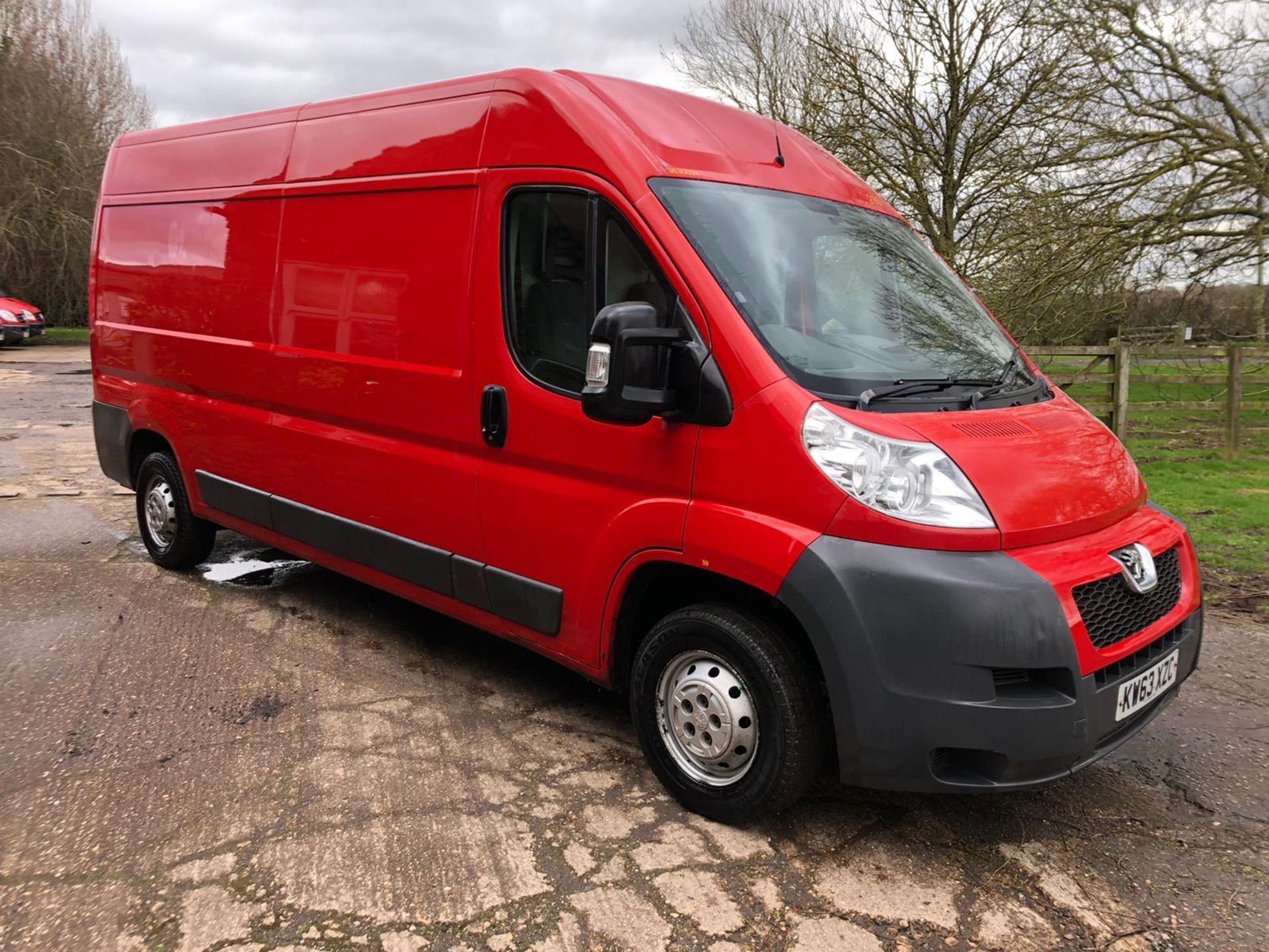 2014/63 REG PEUGEOT BOXER 333 L3H2 HDI 2.2 DIESEL RED PANEL VAN, SHOWING 0 FORMER KEEPERS *PLUS VAT*