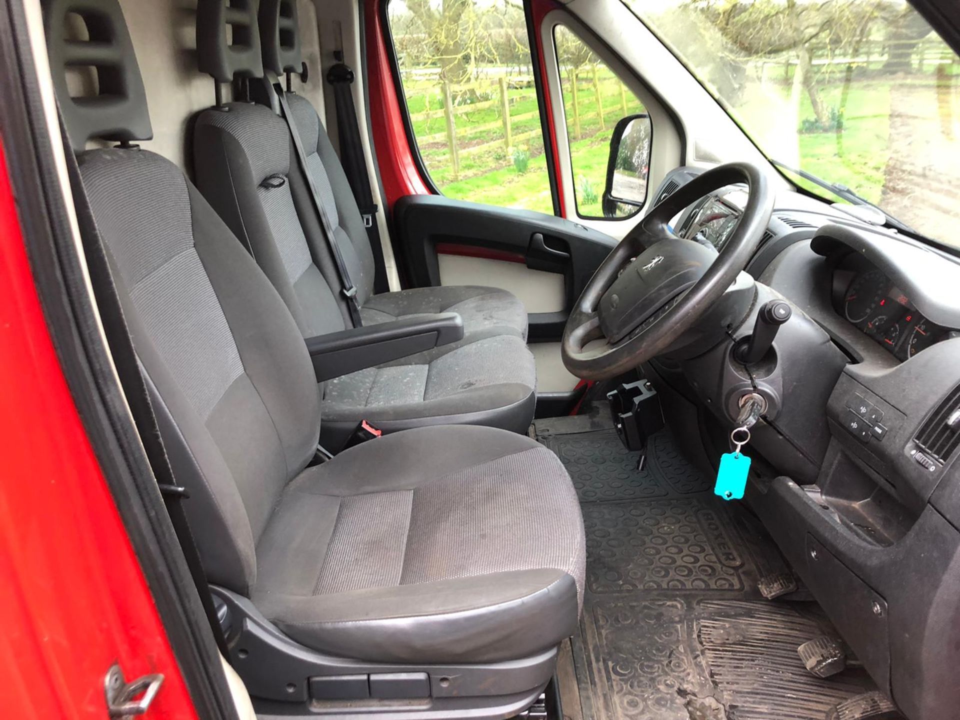 2014/63 REG PEUGEOT BOXER 333 L3H2 HDI 2.2 DIESEL RED PANEL VAN, SHOWING 0 FORMER KEEPERS *PLUS VAT* - Image 10 of 12