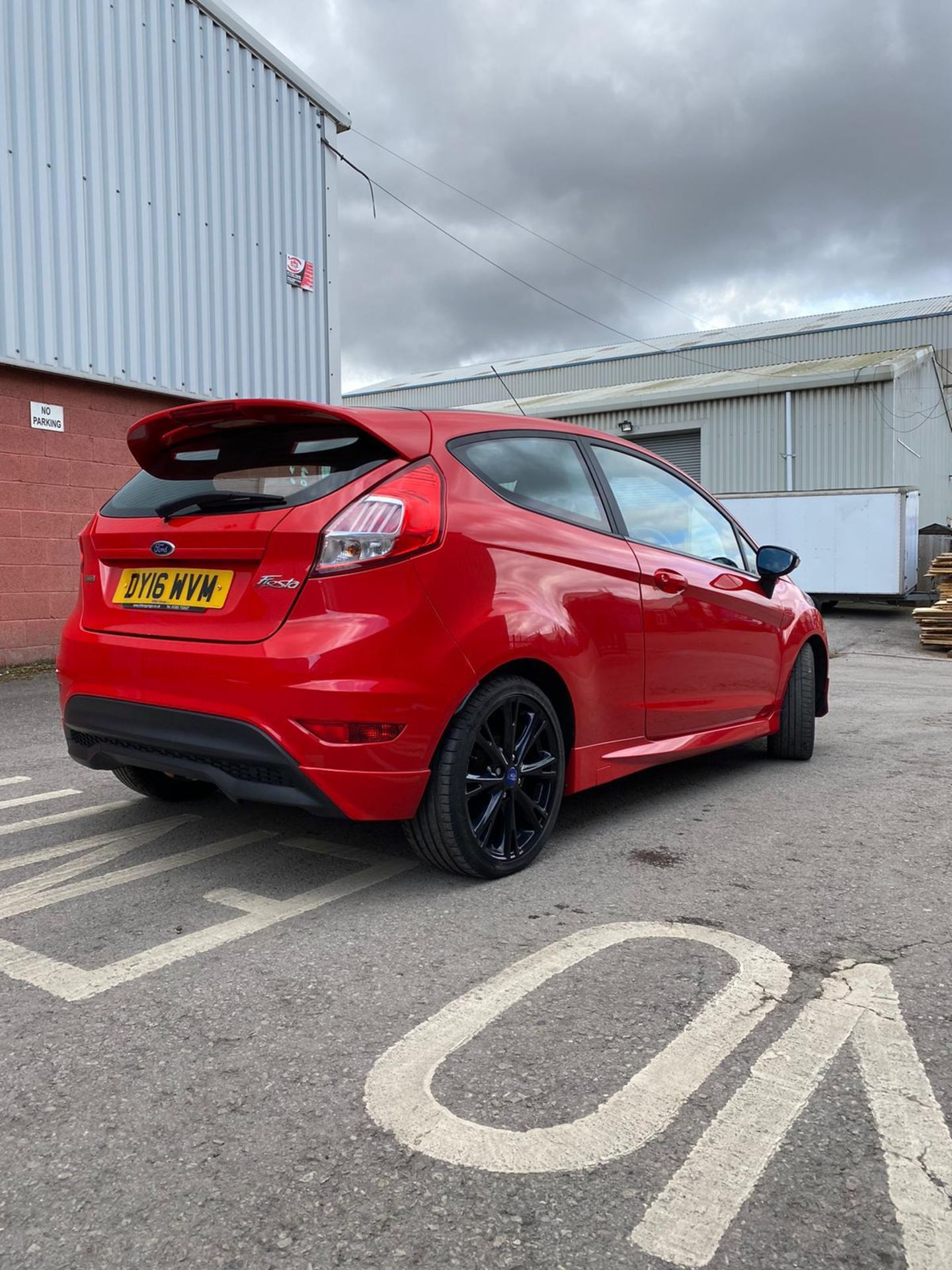 2016 FORD FIESTA ZETEC S RED EDITION, 3 DOOR HATCHBACK, MANUAL, PETROL *NO VAT* - Image 9 of 9