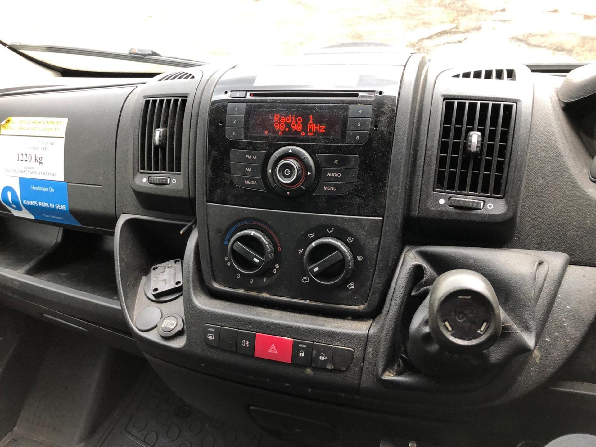 2014/63 REG PEUGEOT BOXER 333 L3H2 HDI 2.2 DIESEL RED PANEL VAN, SHOWING 0 FORMER KEEPERS *PLUS VAT* - Image 9 of 12