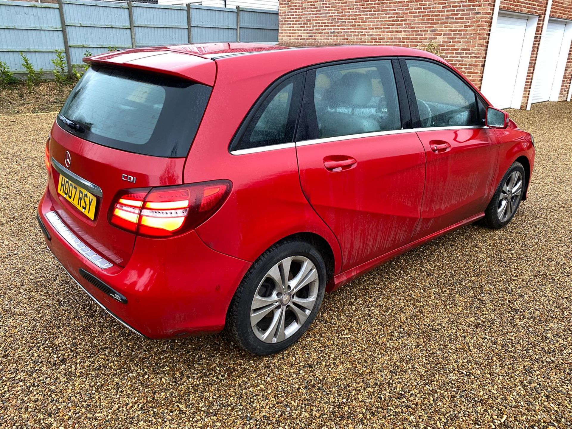 2015/15 REG MERCEDES-BENZ B200 SPORT PREMIUM + CDI AUTO 2.2 DIESEL, SHOWING 2 FORMER KEEPERS *NO VAT - Image 10 of 31