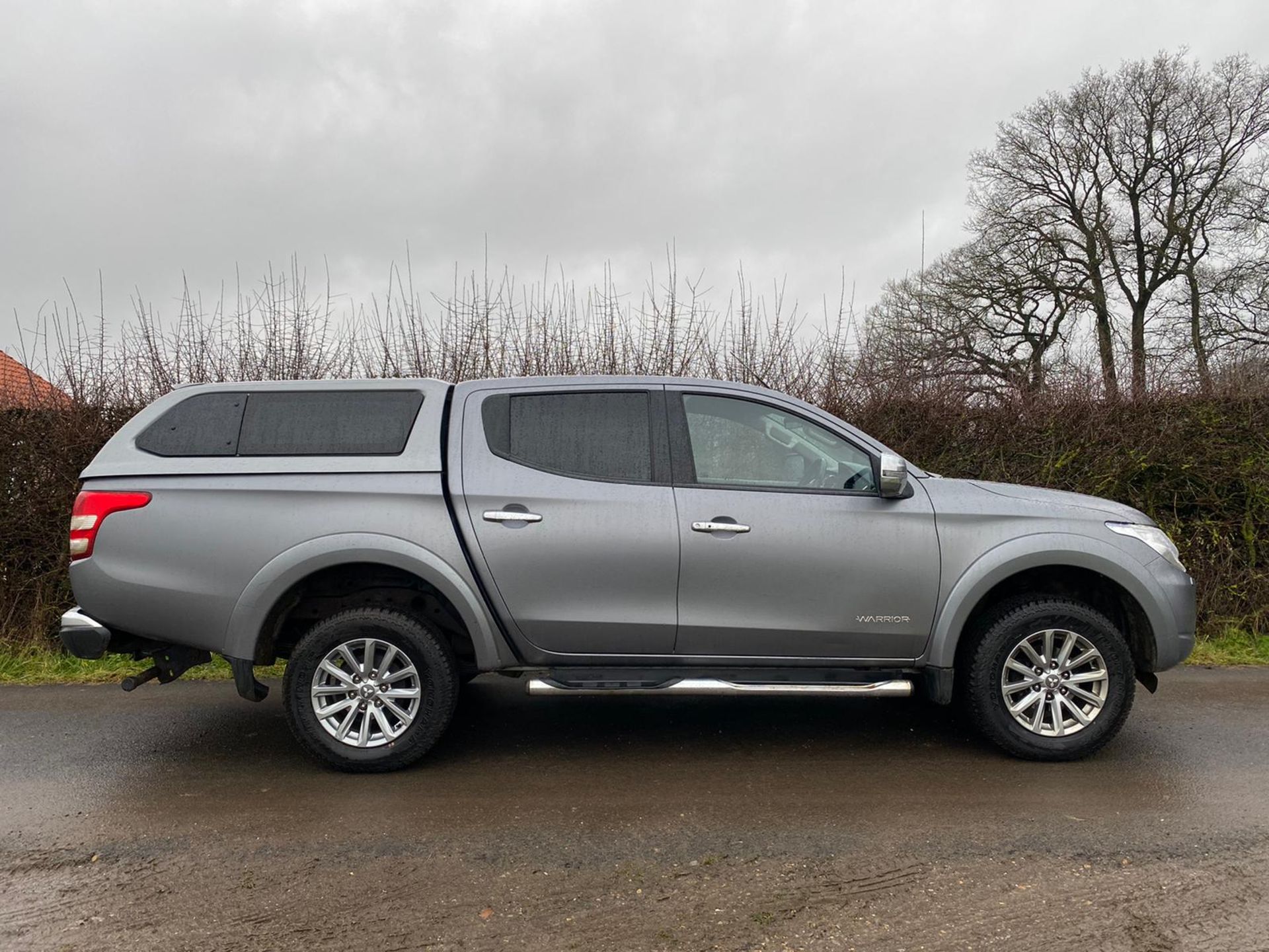 2016/16 REG MITSUBISHI L200 WARRIOR DOUBLE CAB DI-D 2.5 DIESEL PICK-UP, SHOWING 0 FORMER KEEPERS - Image 5 of 8