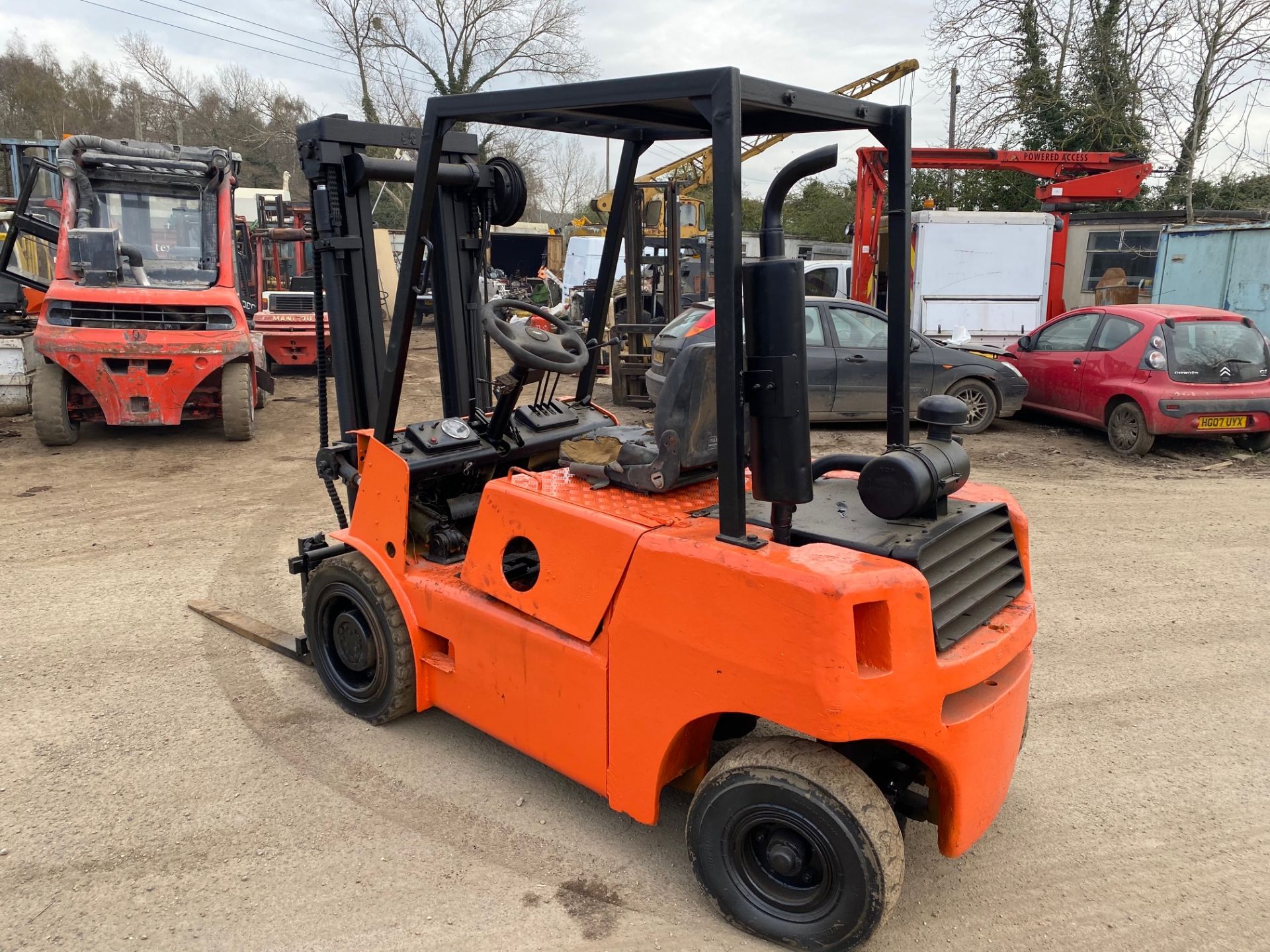 IRECORD 2.5 TON DIESEL FORKLIFT, PERKINS ENGINE, SIDESHIFT *PLUS VAT* - Image 2 of 5