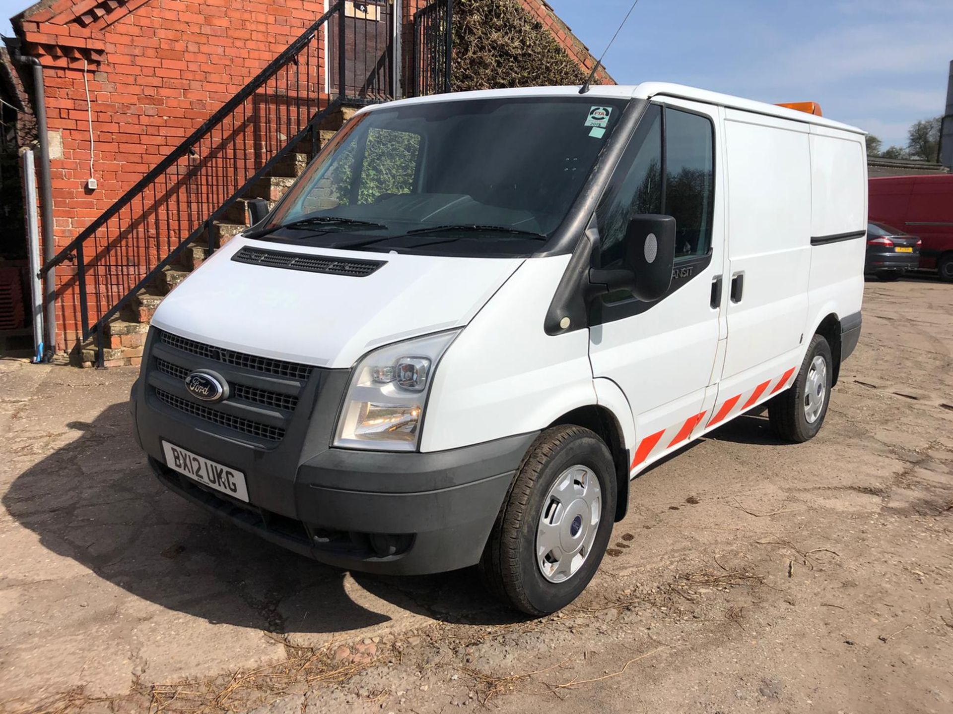 2012 FORD TRANSIT 100 T280 ECONETIC, PANEL VAN, MANUAL, LOW MILEAGE *PLUS VAT* - Image 4 of 13