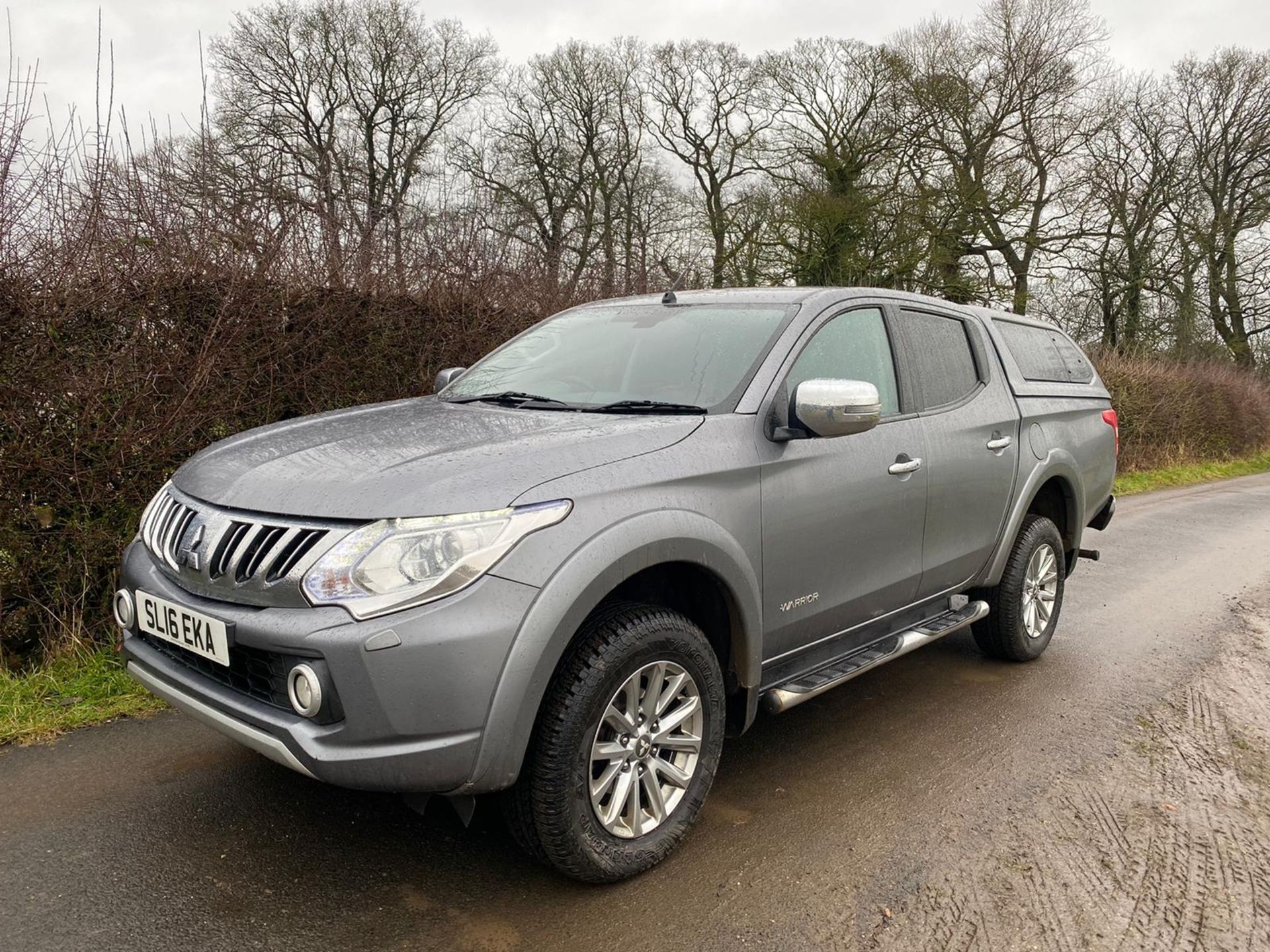 2016/16 REG MITSUBISHI L200 WARRIOR DOUBLE CAB DI-D 2.5 DIESEL PICK-UP, SHOWING 0 FORMER KEEPERS - Image 2 of 8
