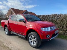 2010/10 REG MITSUBISHI L200 WARRIOR DCB DI-D 4X4 2.5 DIESEL AUTO, SHOWING 4 FORMER KEEPERS *NO VAT*