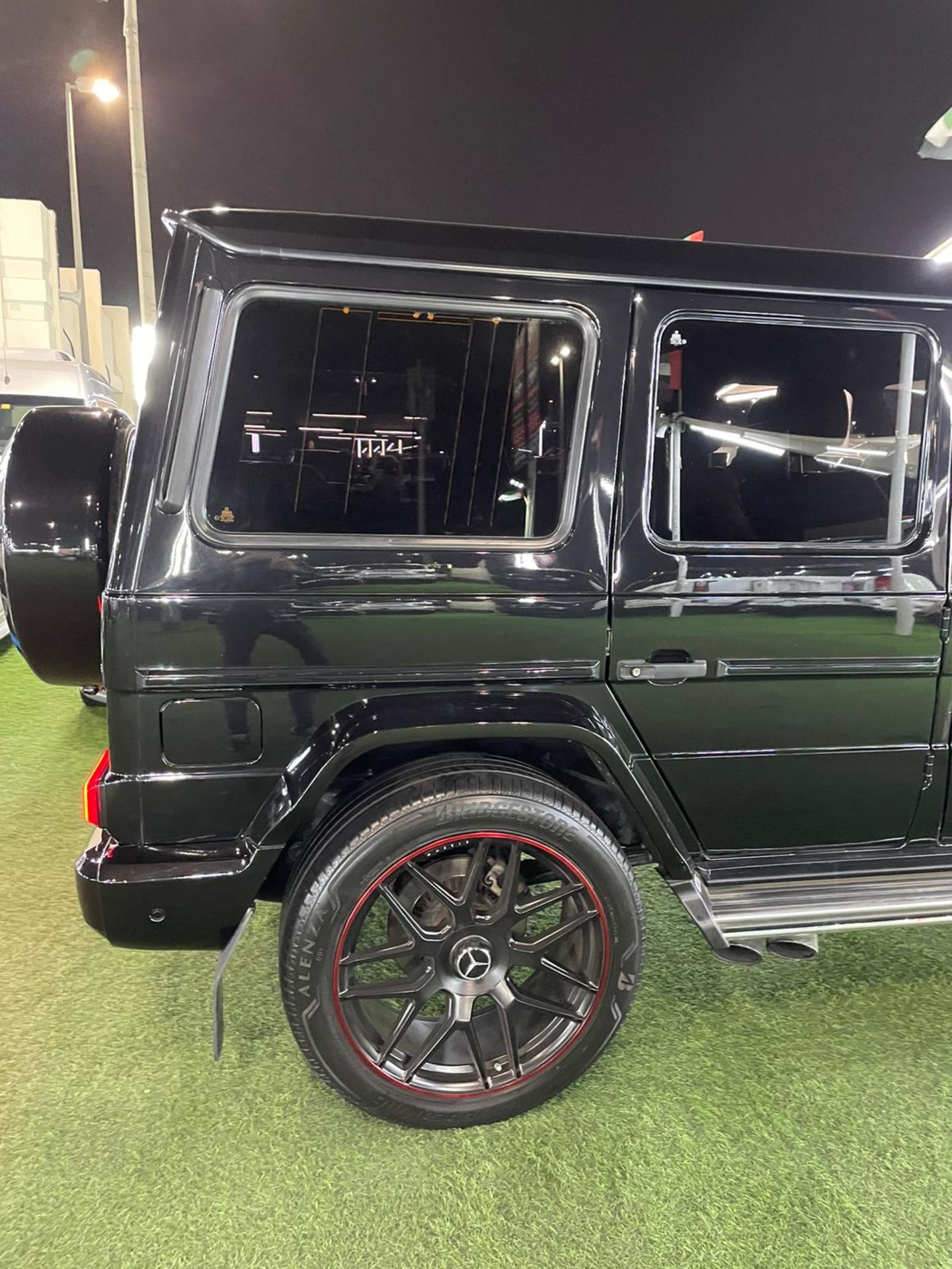 2011 MERCEDES G WAGON G55 changed to a 2020 G63 look Full outside exterior complete package !! - Image 21 of 36