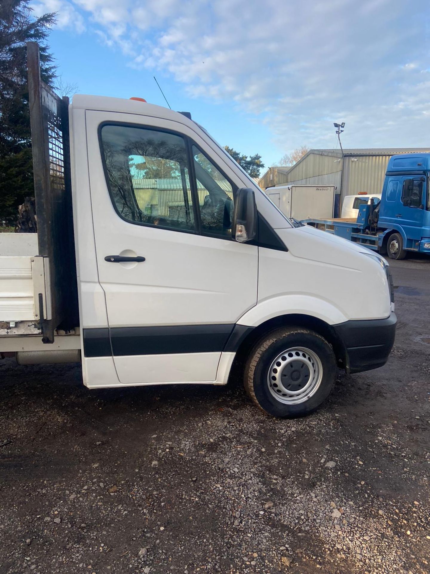 2015/65 REG VOLKSWAGEN CRAFTER CR35 TDI 2.0 DIESEL WHITE DROPSIDE LORRY *PLUS VAT* - Image 3 of 9