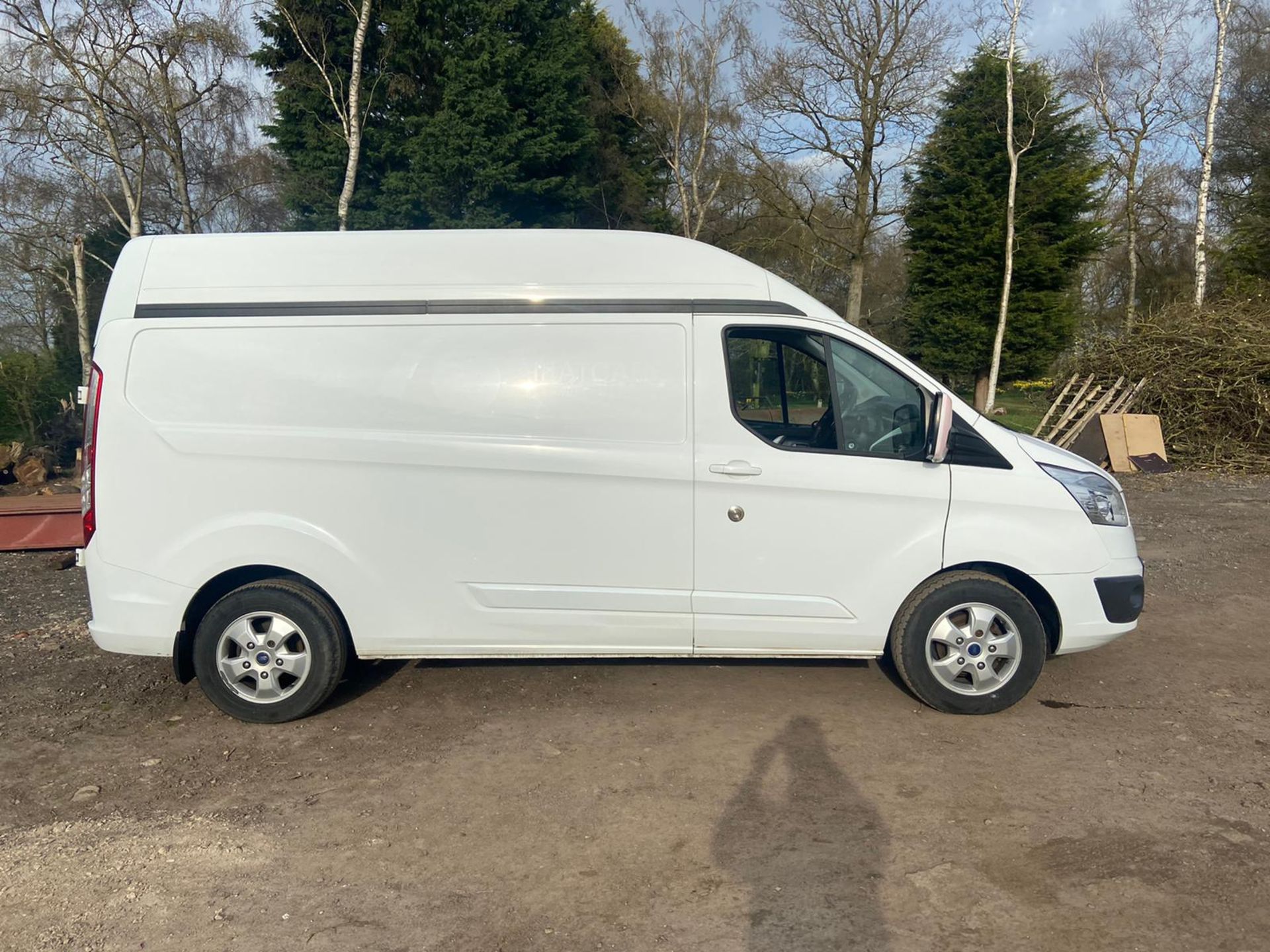 2017 (66) FORD TRANSIT CUSTOM 290 LIMITED, HEATED DRIVES SEATS, AIR CON *PLUS VAT*