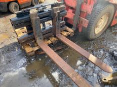 CLASS 3 3-4 5 TON FORKLIFT FORK POSITIONER, HYDRAULICLY OPERATED ADJUSTABLE FORKS *PLUS VAT*