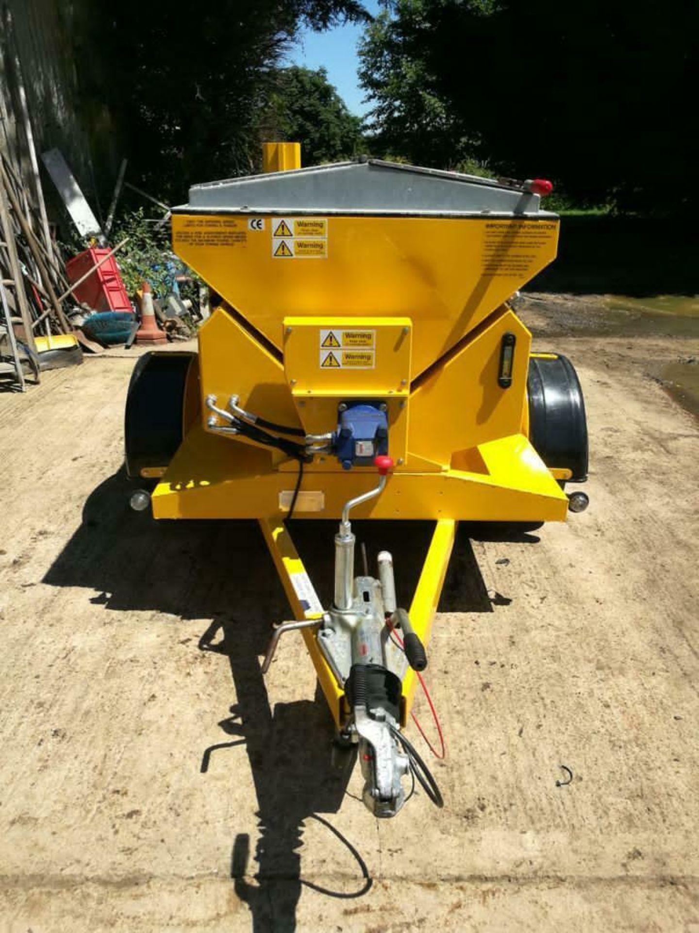 GRITTING TRAILER, VALE ENGINEERING YORK LTD, POZZI FEED TS500HS, SINGLE AXLE, 2010 *PLUS VAT* - Image 6 of 12