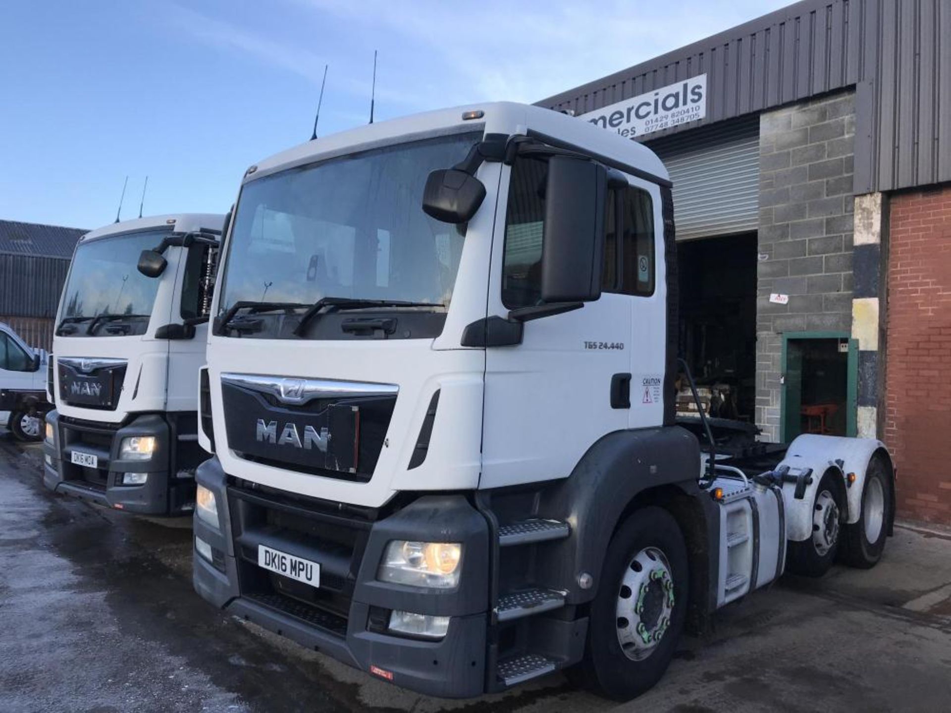 2016 MAN TGS 26.440 6X2 TRACTOR UNIT EURO 6, AUTOMATIC, DIESEL, AIR CONDITIONING *PLUS VAT* - Image 2 of 11