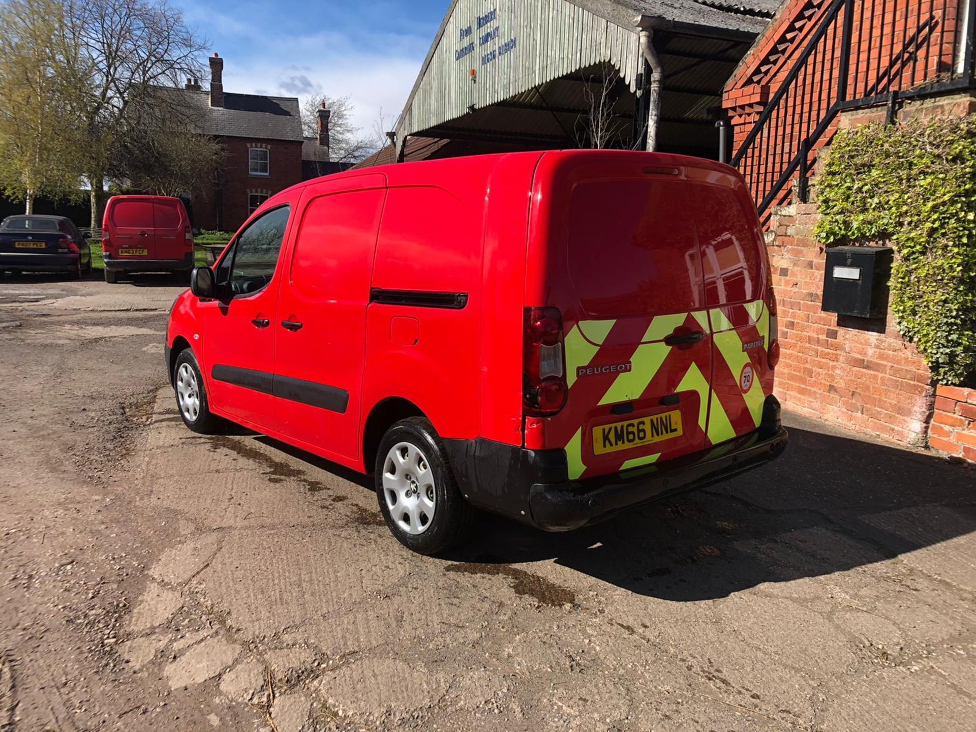 2016 PEUGEOT PARTNER S L2 BLUE HDI,1.6 DIESEL ENGINE, RED PANEL VAN *PLUS VAT* - Image 5 of 10