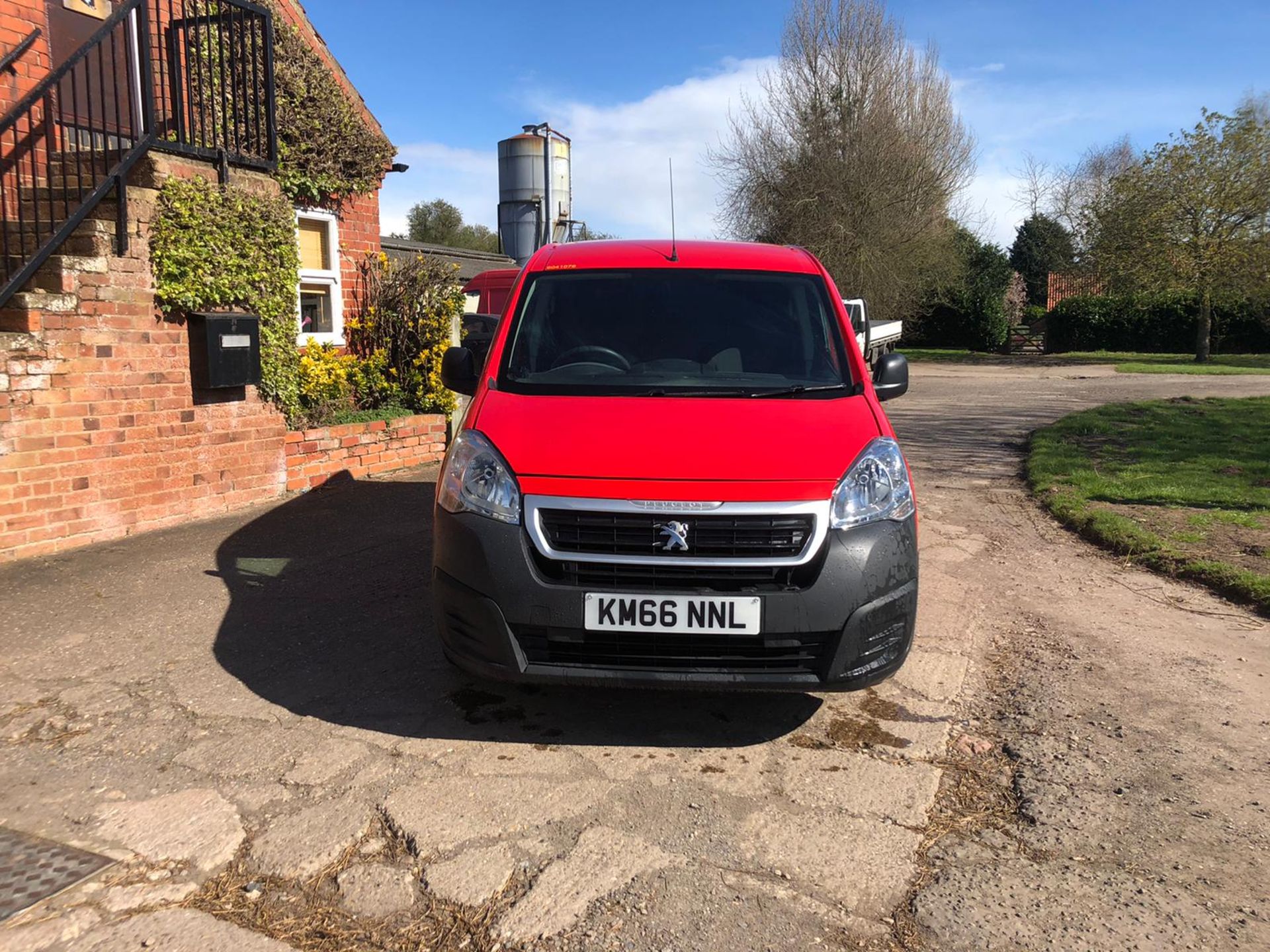 2016 PEUGEOT PARTNER S L2 BLUE HDI,1.6 DIESEL ENGINE, RED PANEL VAN *PLUS VAT* - Image 3 of 10