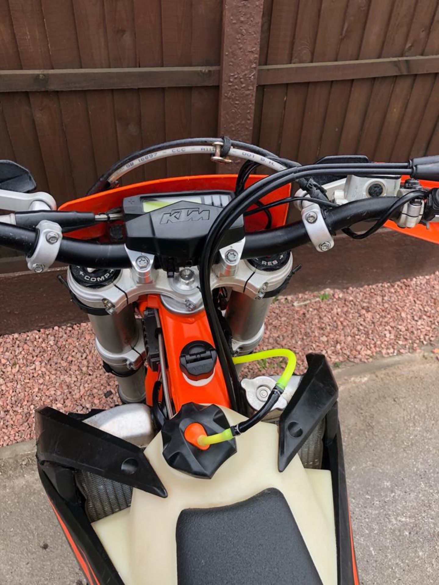 2019 KTM 300 EXC TPI 19, 293CC, LOW HOURS, 1 OWNER FROM NEW *NO VAT* - Image 5 of 6