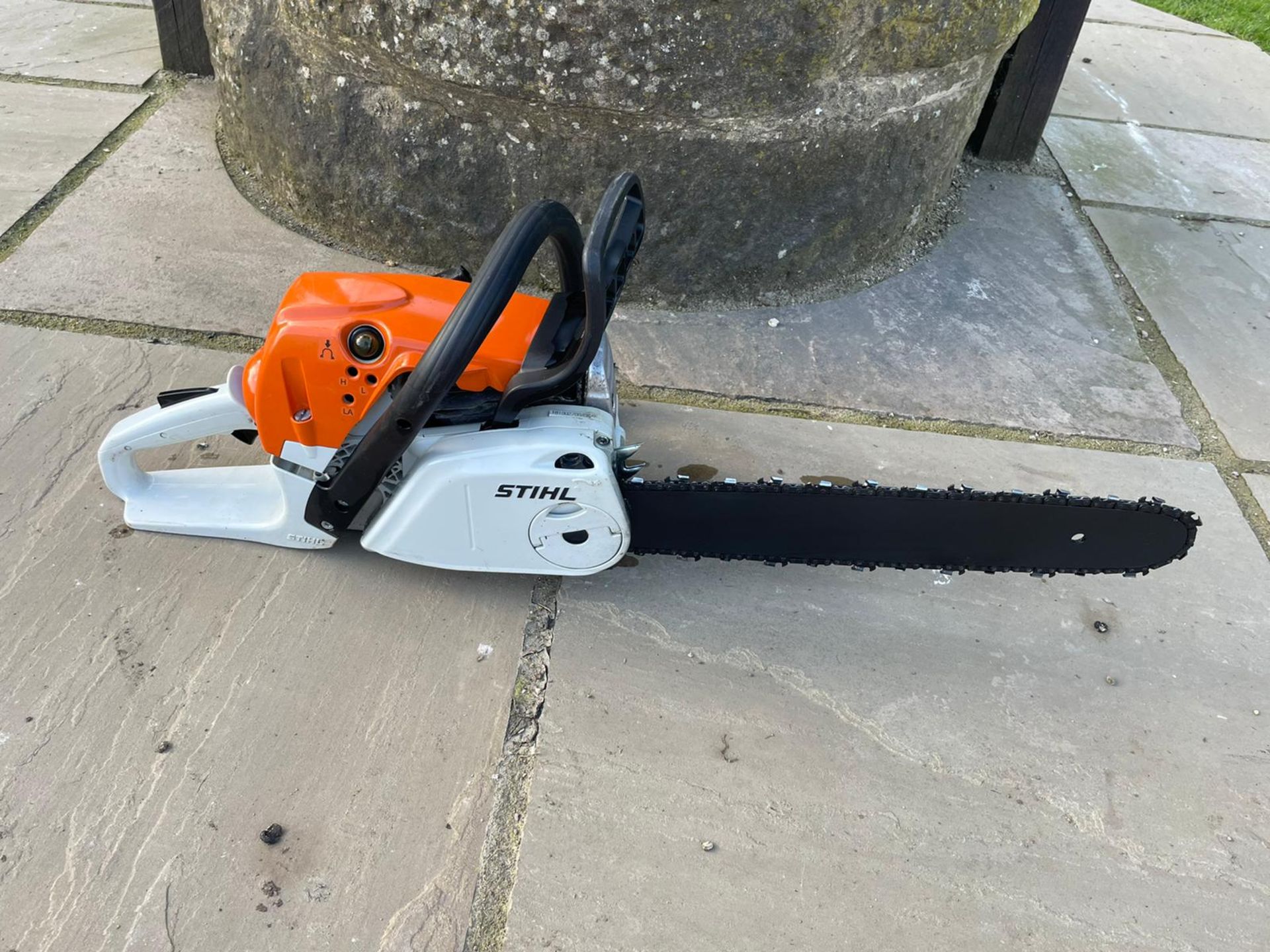 STIHL MS251C CHAINSAW, RUNS AND WORKS, IN GREAT CONDITION, BOUGHT NEW IN 2019 *NO VAT*