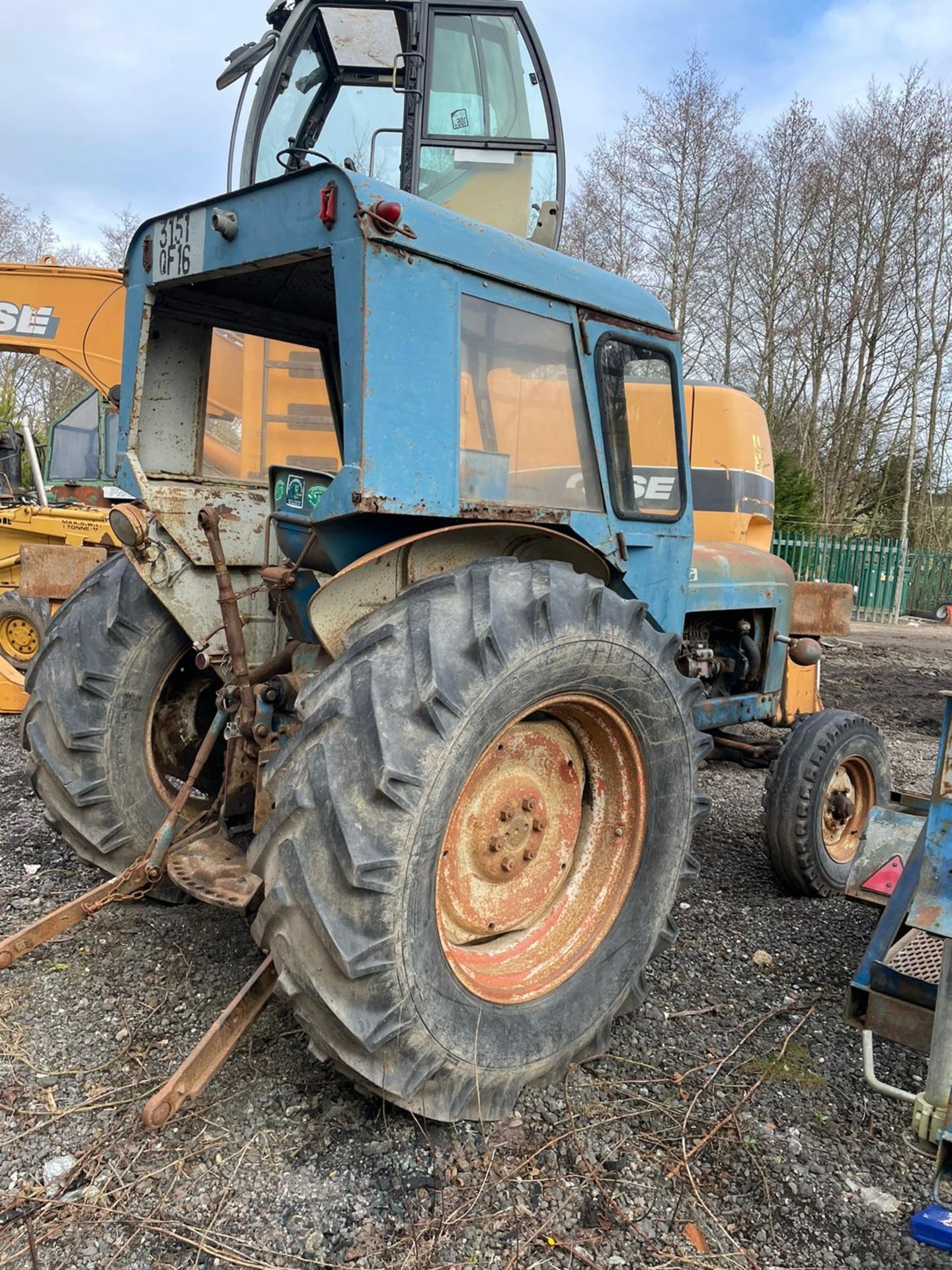 FORDSON SUPER MAJOR TRACTOR, RUNS AND DRIVES, IN USED BUT GOOD CONDITION, 3 POINT LINKAGE *PLUS VAT* - Image 2 of 6