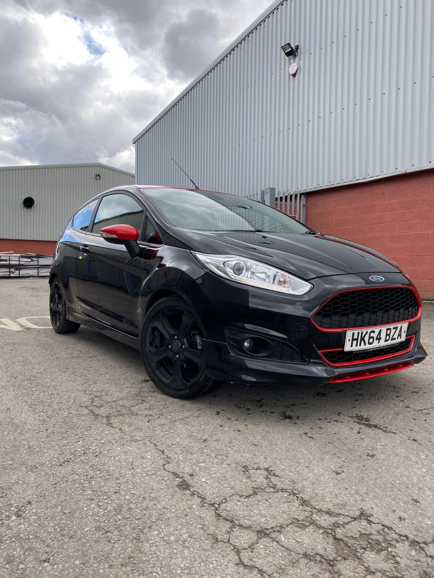 2014 FORD FIESTA ZETEC S BLACK EDITION, 3 DOOR HATCHBACK, 1.0 PETROL ENGINE, BLACK *NO VAT* - Image 4 of 9