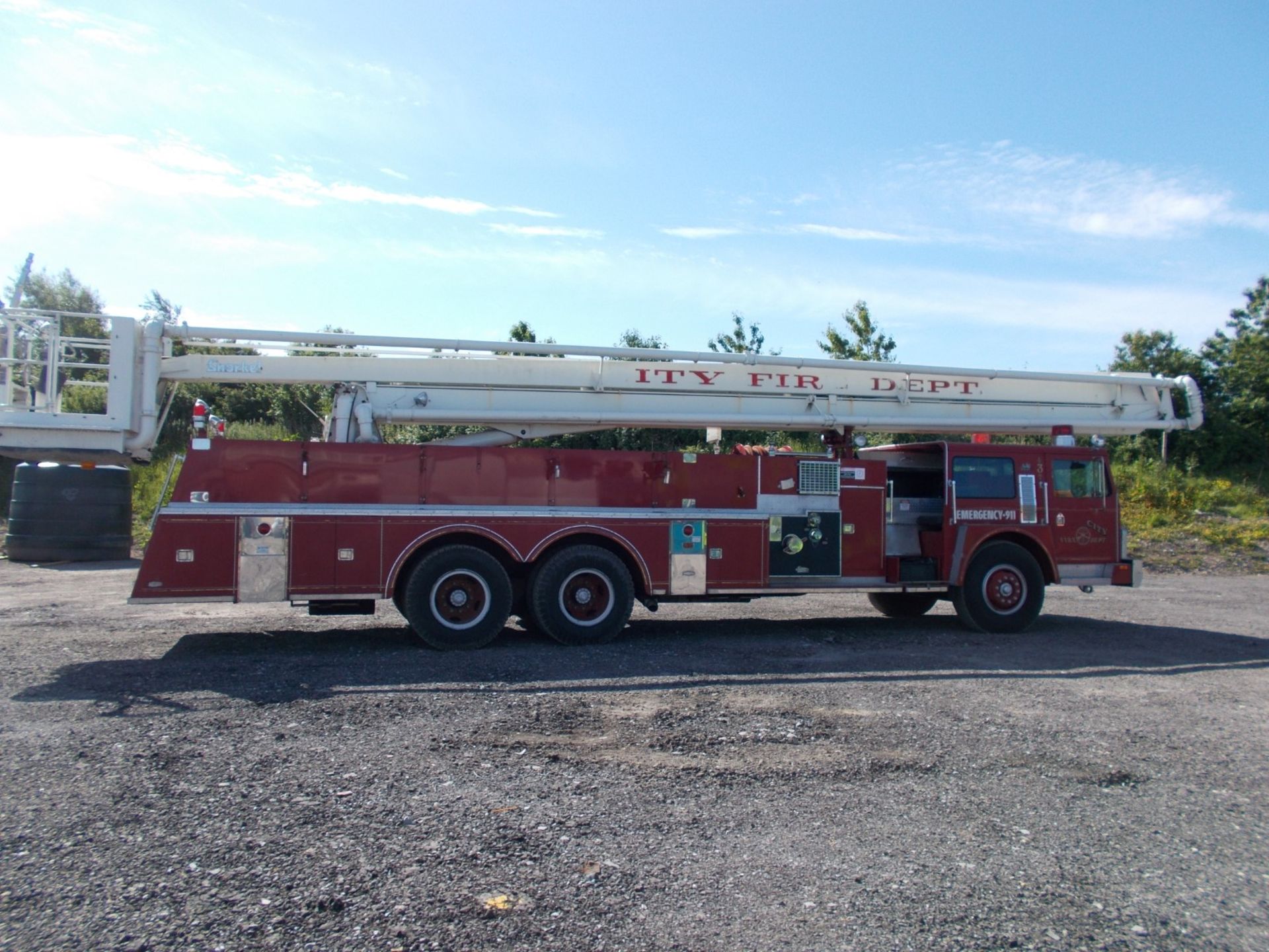 1978 HENDRICKSON 871-LPS SNORKEL FIRE TRUCK, U.S. IMPORT, 7.0 LITRE DETROIT DIESEL ENGINE *PLUS VAT* - Image 6 of 22