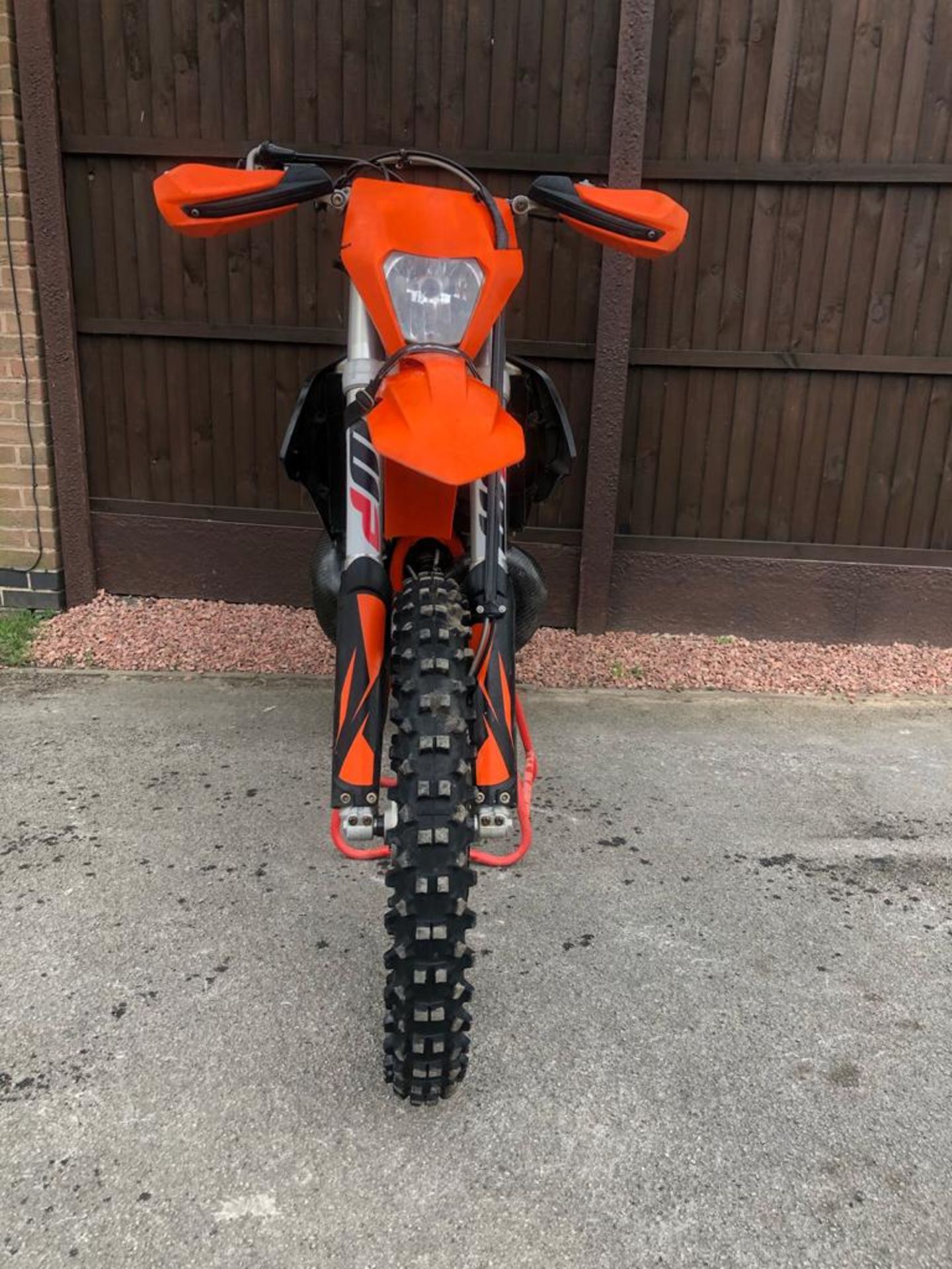 2019 KTM 300 EXC TPI 19, 293CC, LOW HOURS, 1 OWNER FROM NEW *NO VAT* - Image 2 of 6