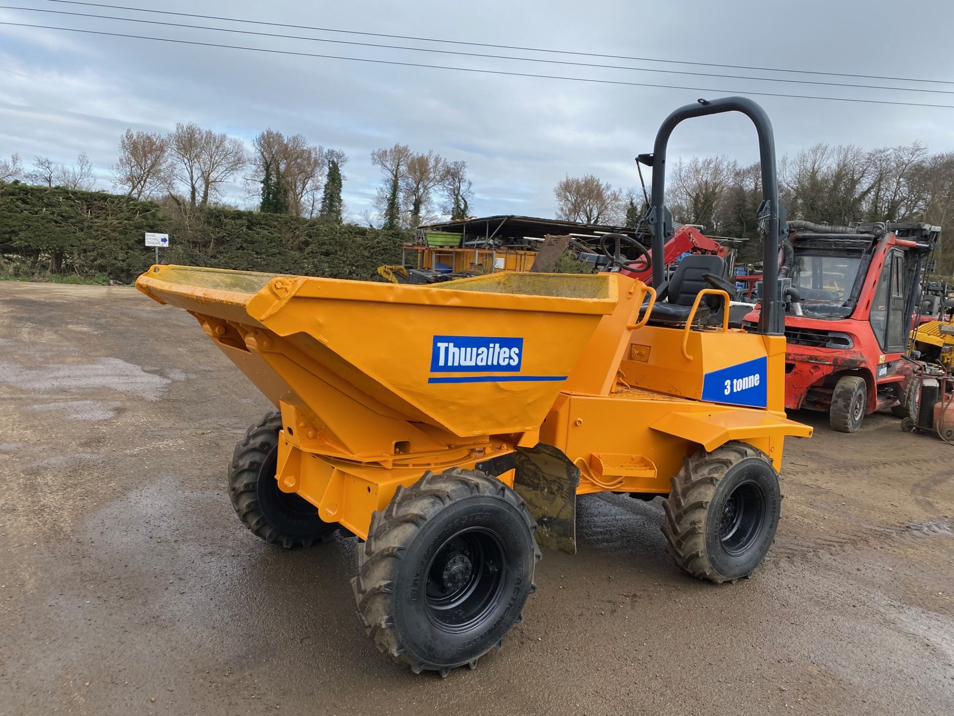 2004 THWAITES 3 TON SWIVEL DUMPER, GOOD TYRES ALL ROUND, 2900 HOURS, GOOD ENGINE *PLUS VAT*