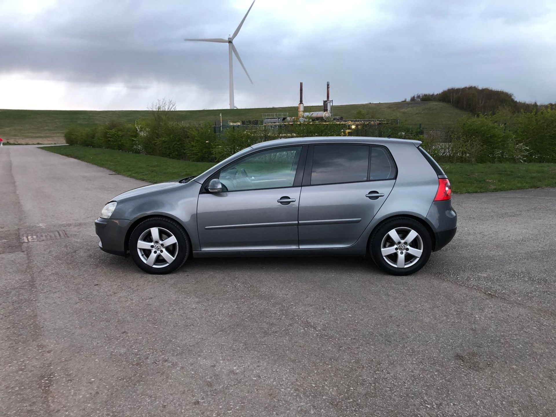 2006/06 REG VOLKSWAGEN GOLF SPORT TSI 1.4 PETROL GREY 5DR HATCHBACK *NO VAT* - Image 6 of 16