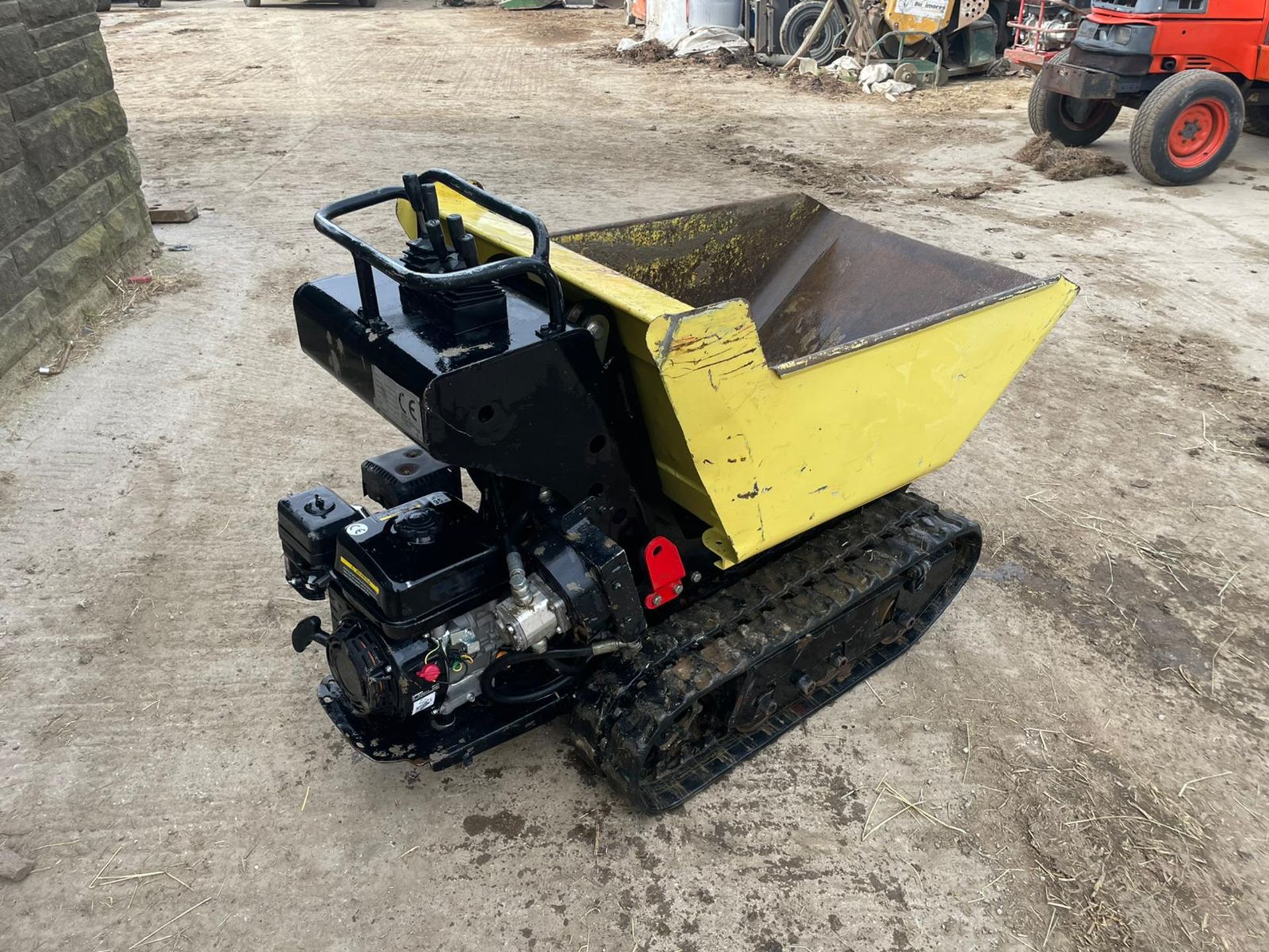 2014 CORMIDI C6.50 TRACKED DUMPER, RUNS DRIVES AND TIPS, PETROL ENGINE *PLUS VAT* - Image 6 of 8