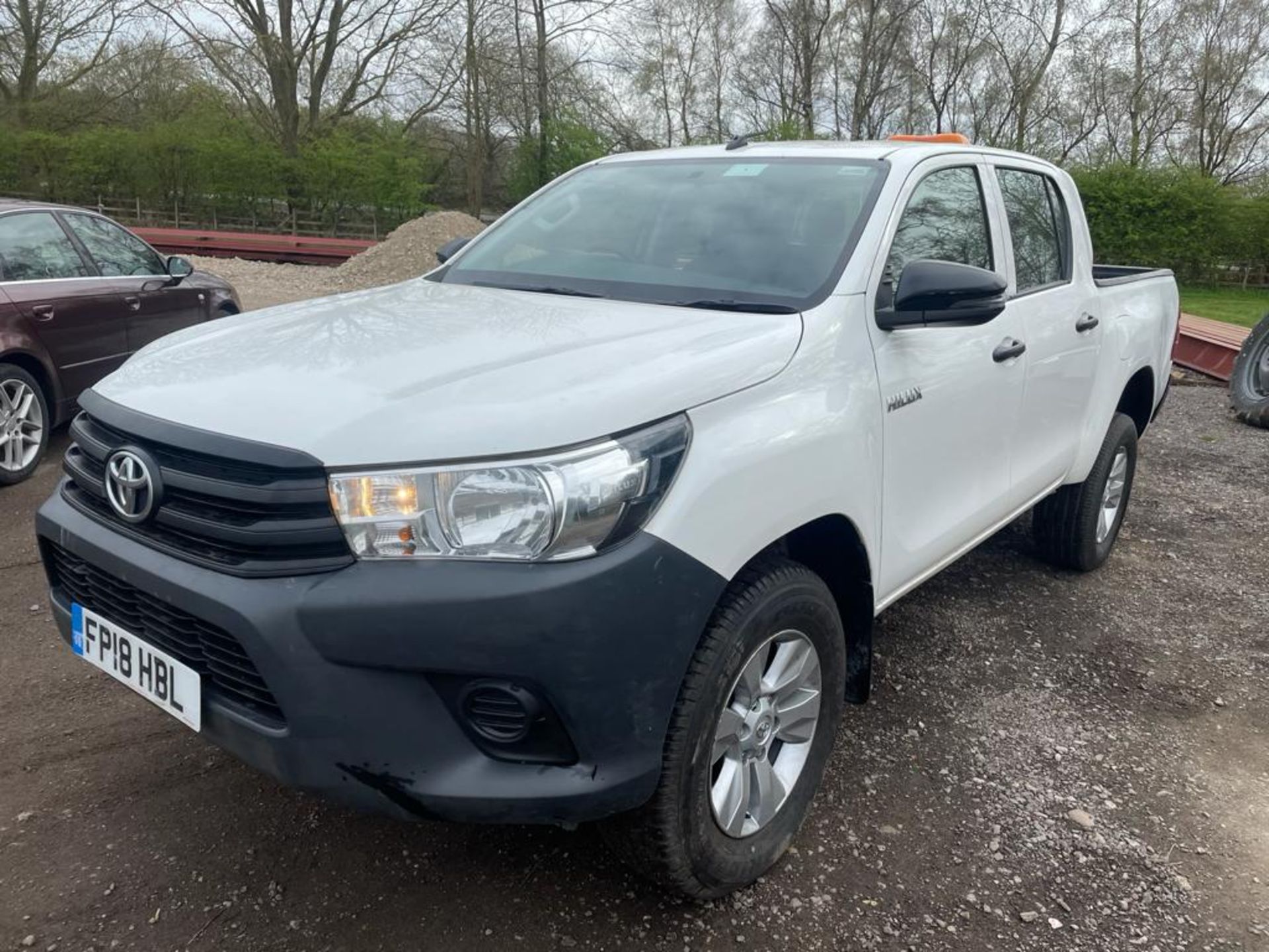2018/18 REG TOYOTA HILUX ACTIVE D-4D 4WD DCB 2.4 DIESEL WHITE 4X4, SHOWING 1 FORMER KEEPER *PLUS VAT - Image 3 of 13