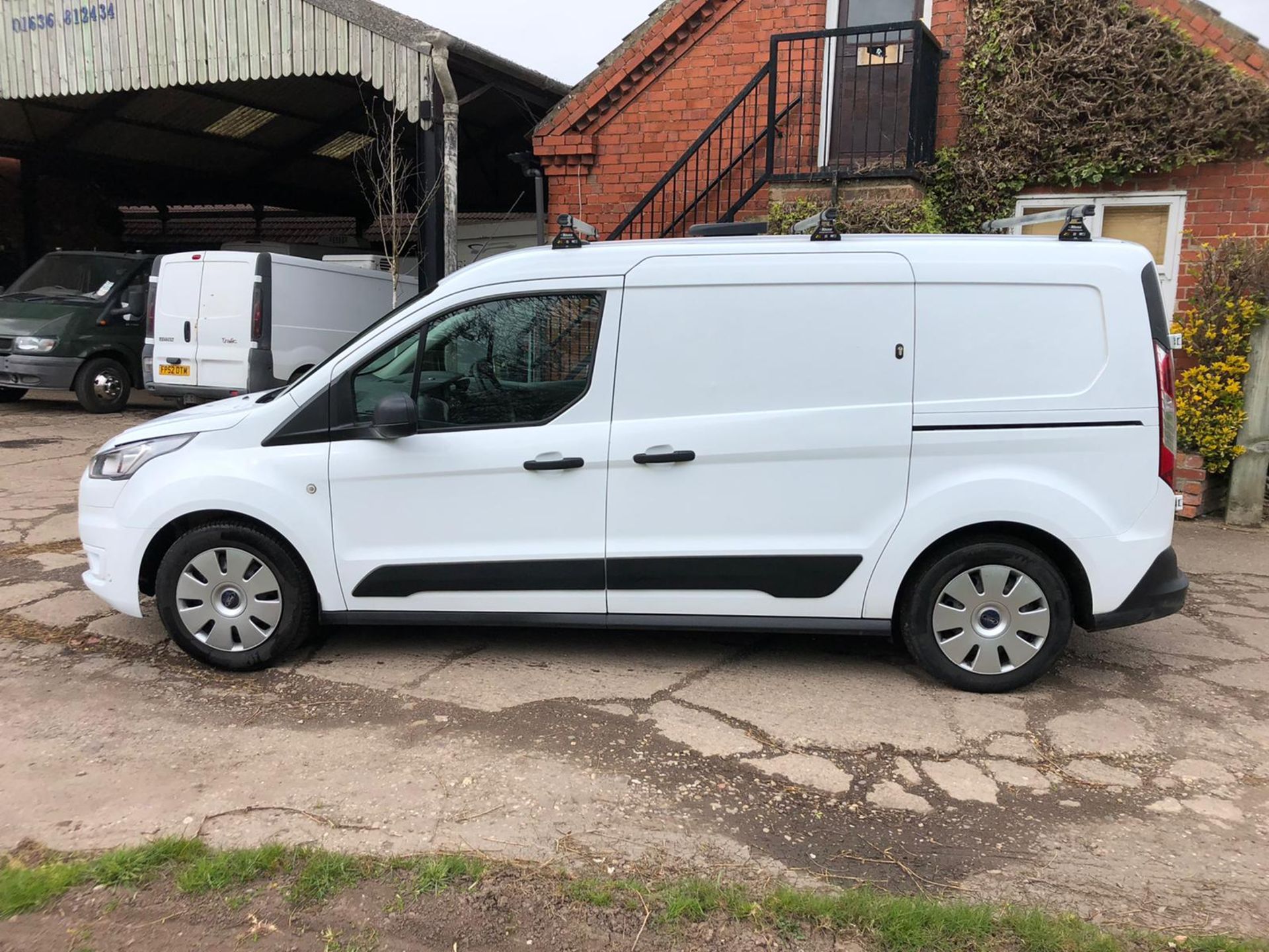 2019/19 REG FORD TRANSIT CONNECT 240 TREND 1.5 DIESEL WHITE PANEL VAN, SHOWING 0 FORMER KEEPERS - Image 4 of 14