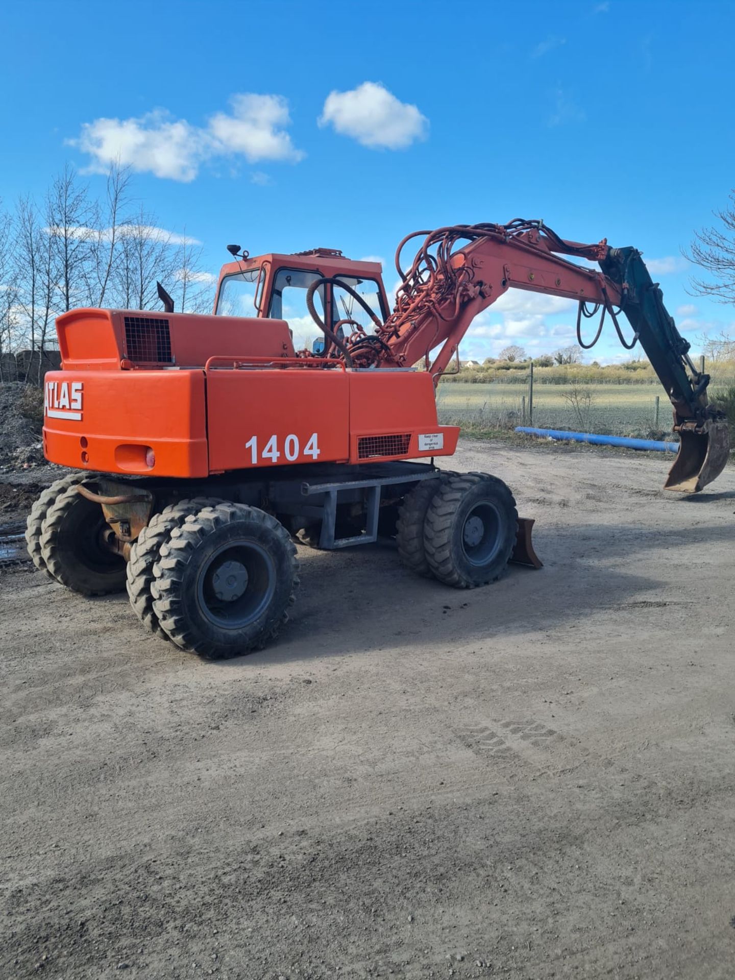 Atlas Rubber tyre excavator 16 ton 4 Cylinder deutz engine with front blad 10426 hours 4wd year 1993 - Image 3 of 14