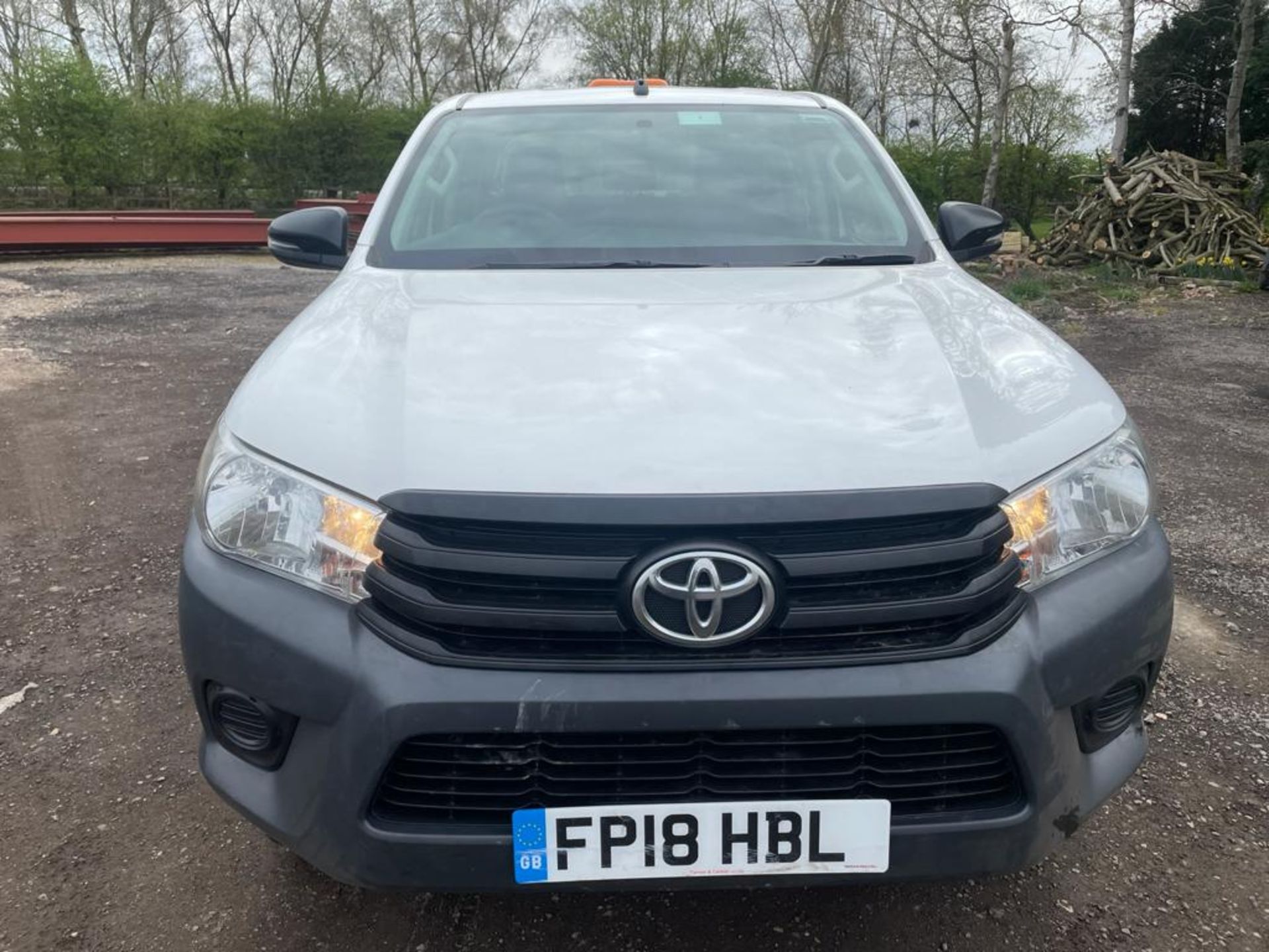 2018/18 REG TOYOTA HILUX ACTIVE D-4D 4WD DCB 2.4 DIESEL WHITE 4X4, SHOWING 1 FORMER KEEPER *PLUS VAT - Image 2 of 13