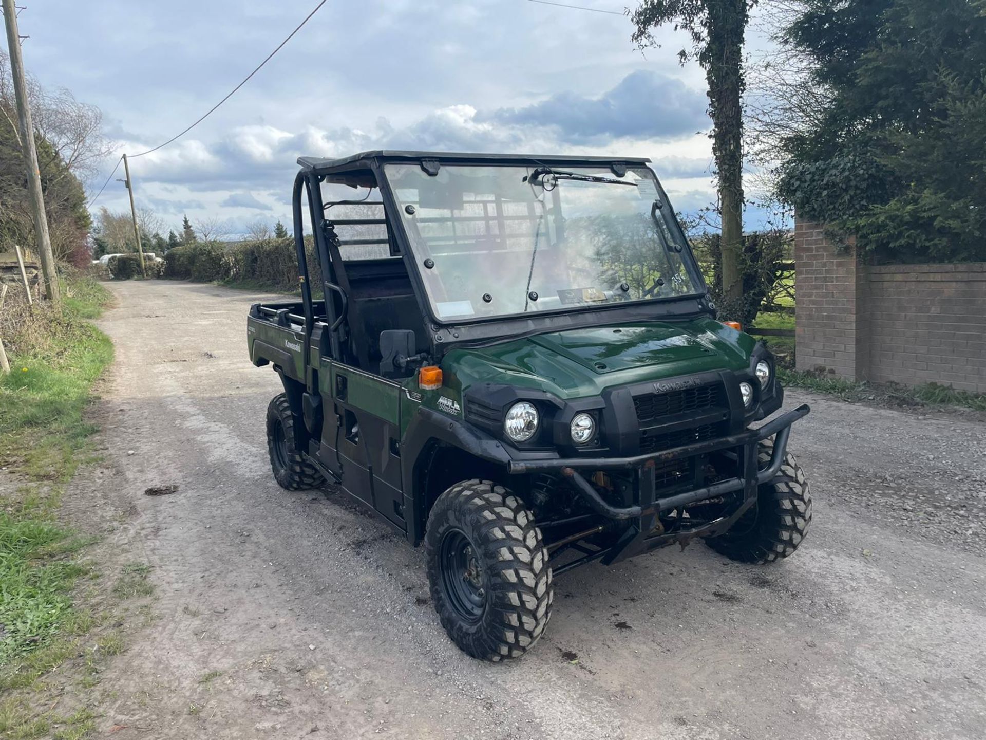 2018/68 KAWASAKI MULE 4X4 PRO DX BUGGI, 993CC DIESEL ENGINE, RUNS AND DRIVES *PLUS VAT* - Image 5 of 11