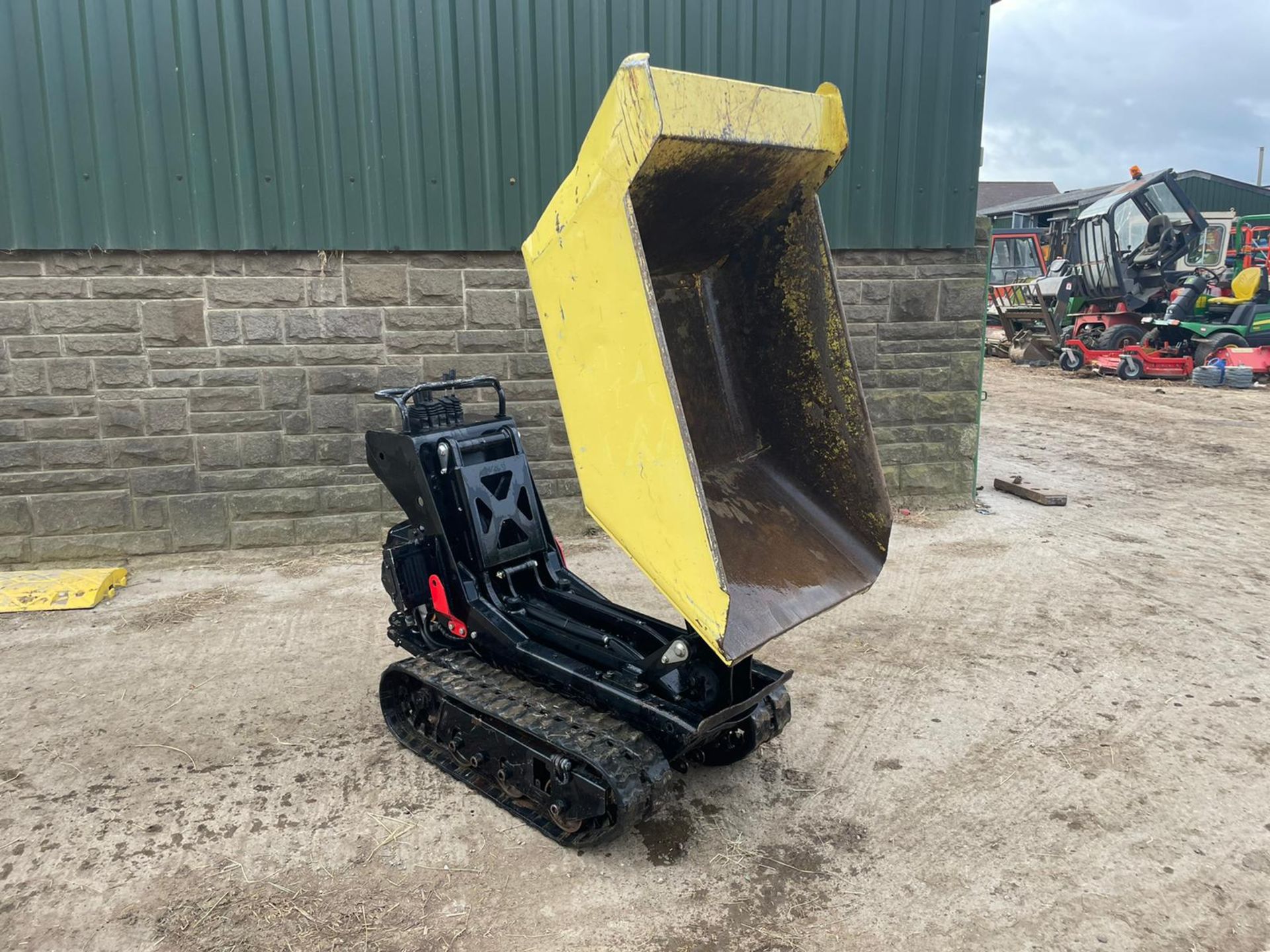 2014 CORMIDI C6.50 TRACKED DUMPER, RUNS DRIVES AND TIPS, PETROL ENGINE *PLUS VAT* - Image 2 of 8